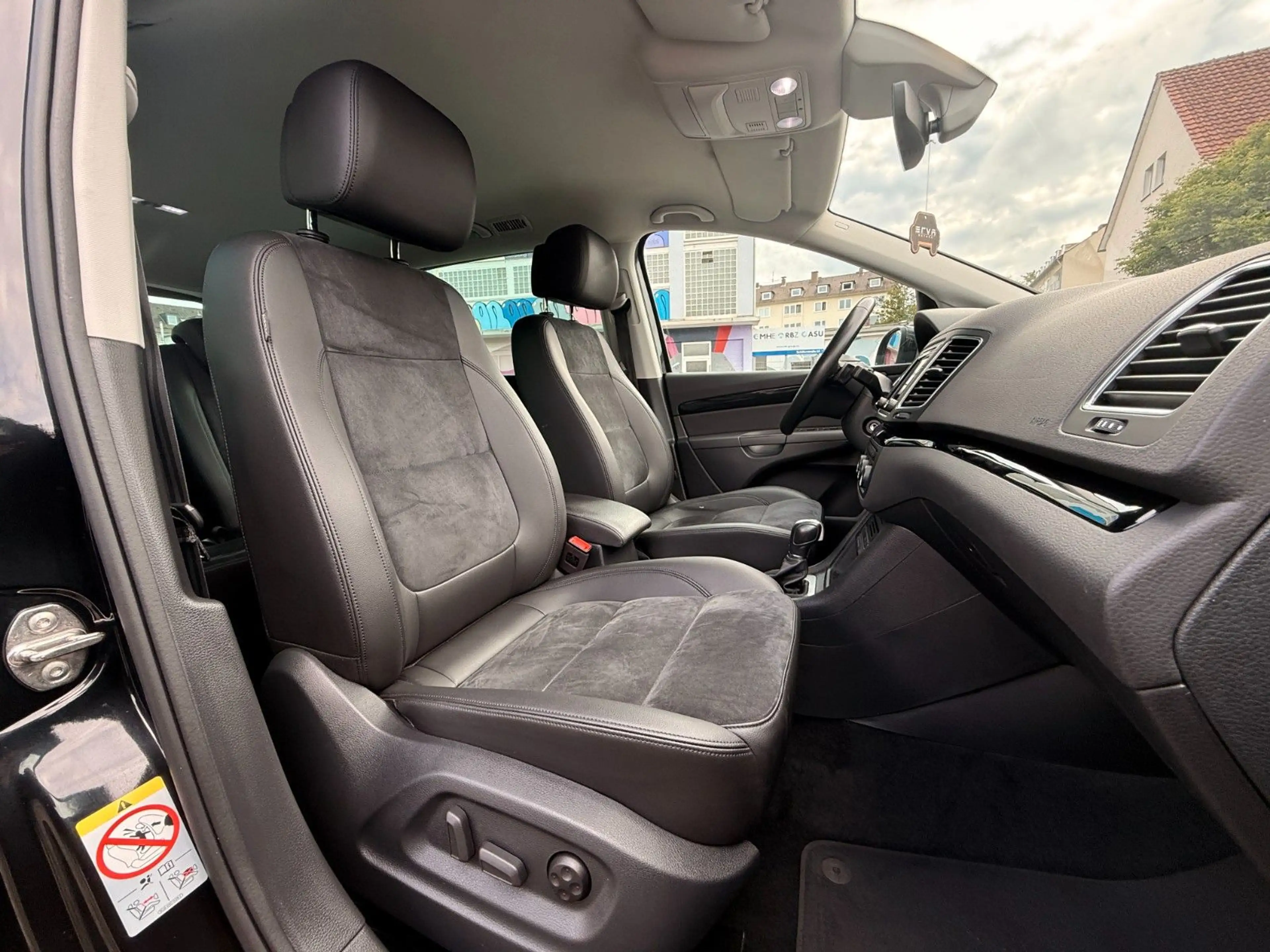 Volkswagen Sharan 2.0 TDI Highline | 4Motion | 7 Sitze — photo 8