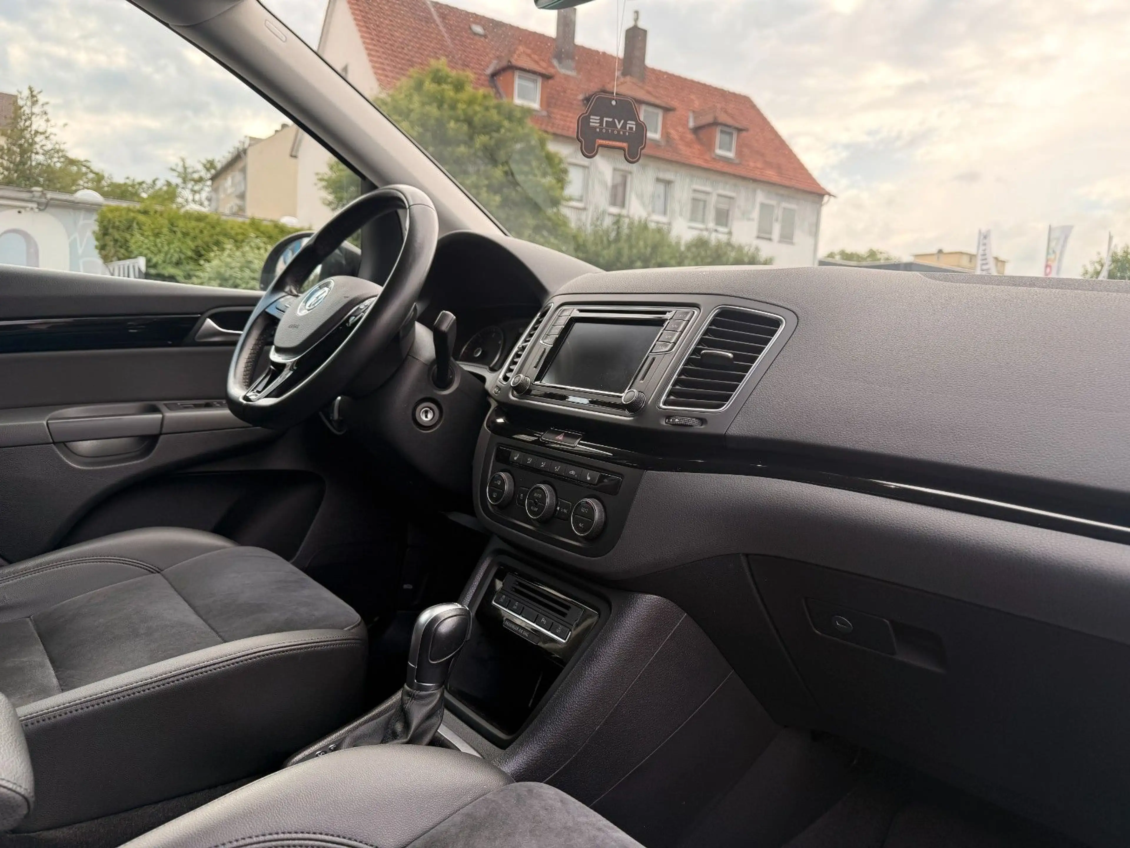 Volkswagen Sharan 2.0 TDI Highline | 4Motion | 7 Sitze — photo 7