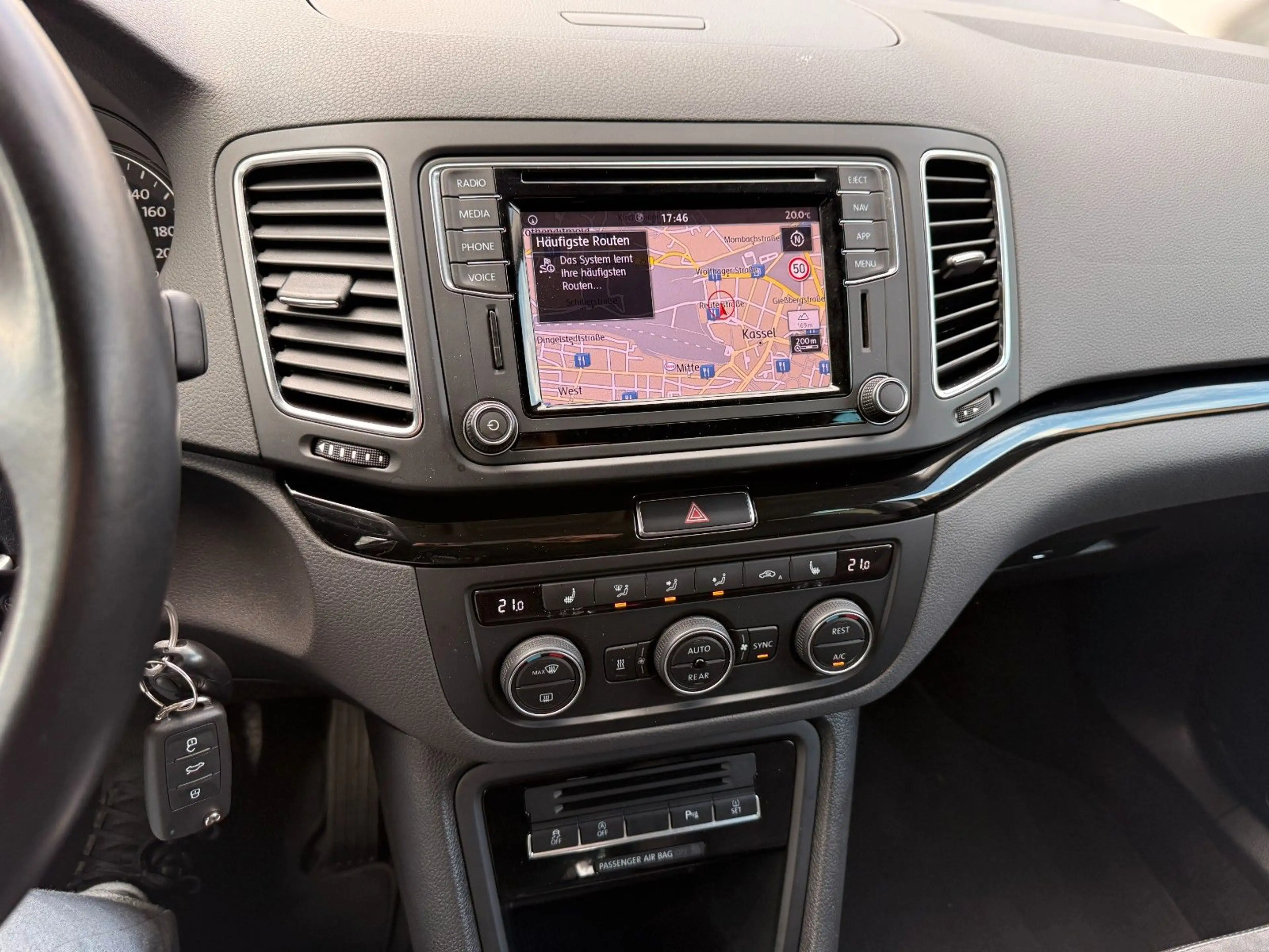 Volkswagen Sharan 2.0 TDI Highline | 4Motion | 7 Sitze — photo 15