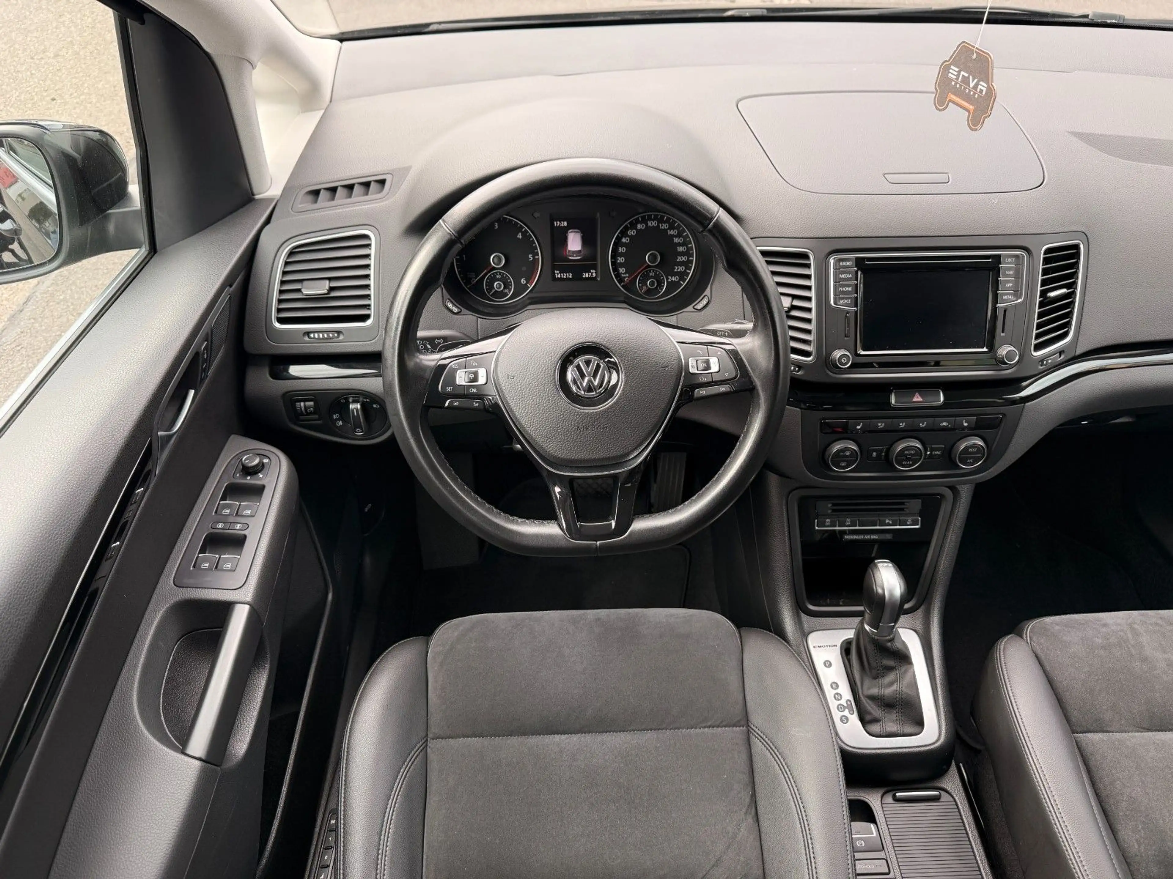 Volkswagen Sharan 2.0 TDI Highline | 4Motion | 7 Sitze — photo 12
