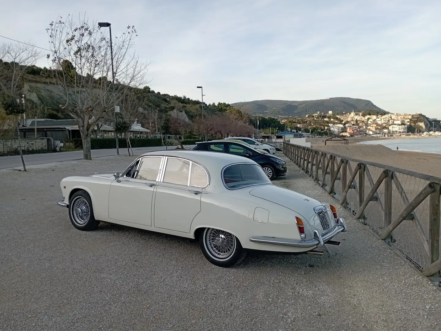 Jaguar 420 Blanco - 2