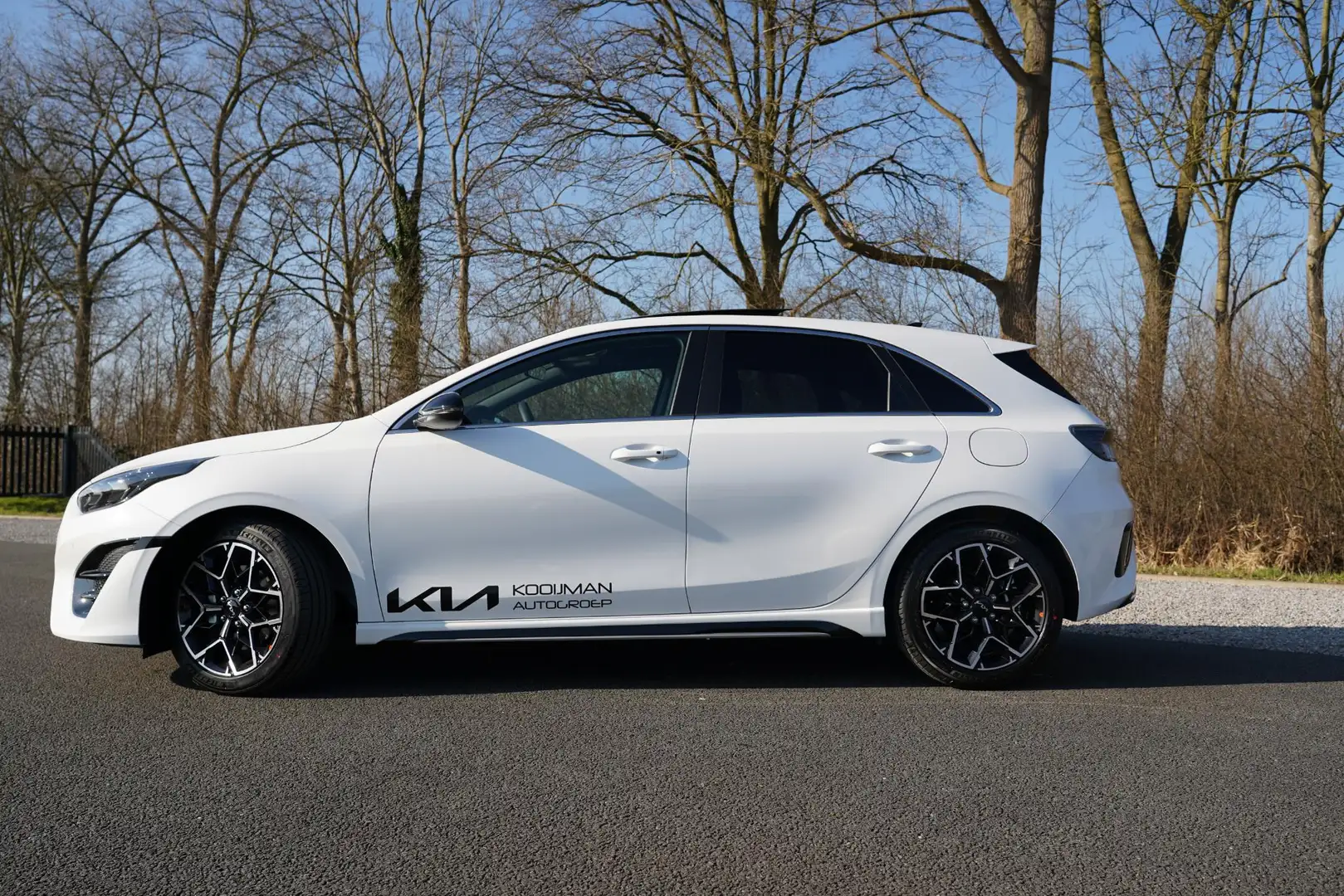 Kia Ceed / cee'd 1.5 T-GDi GT-PlusLine Rijklaar vanaf €36.500,- Nu - 2