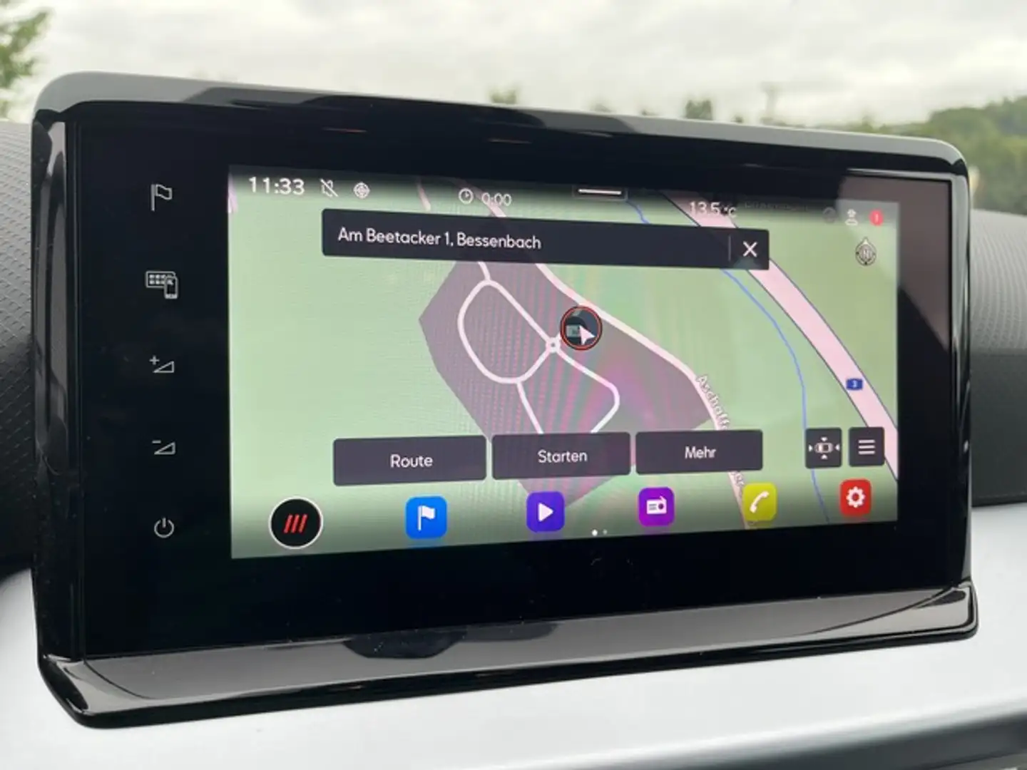 SEAT Arona FR 1,5 TSI DSG + Klimatronic + LED + Navigation + Rot - 2