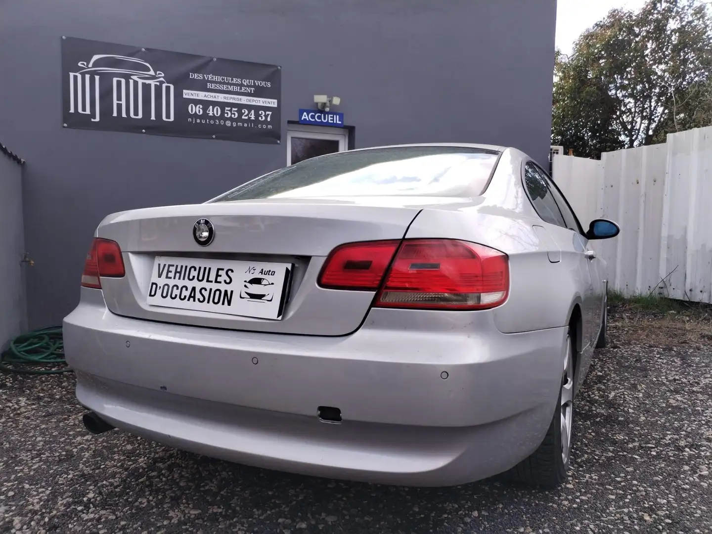 BMW 320 320d 177ch Confort Gris - 2