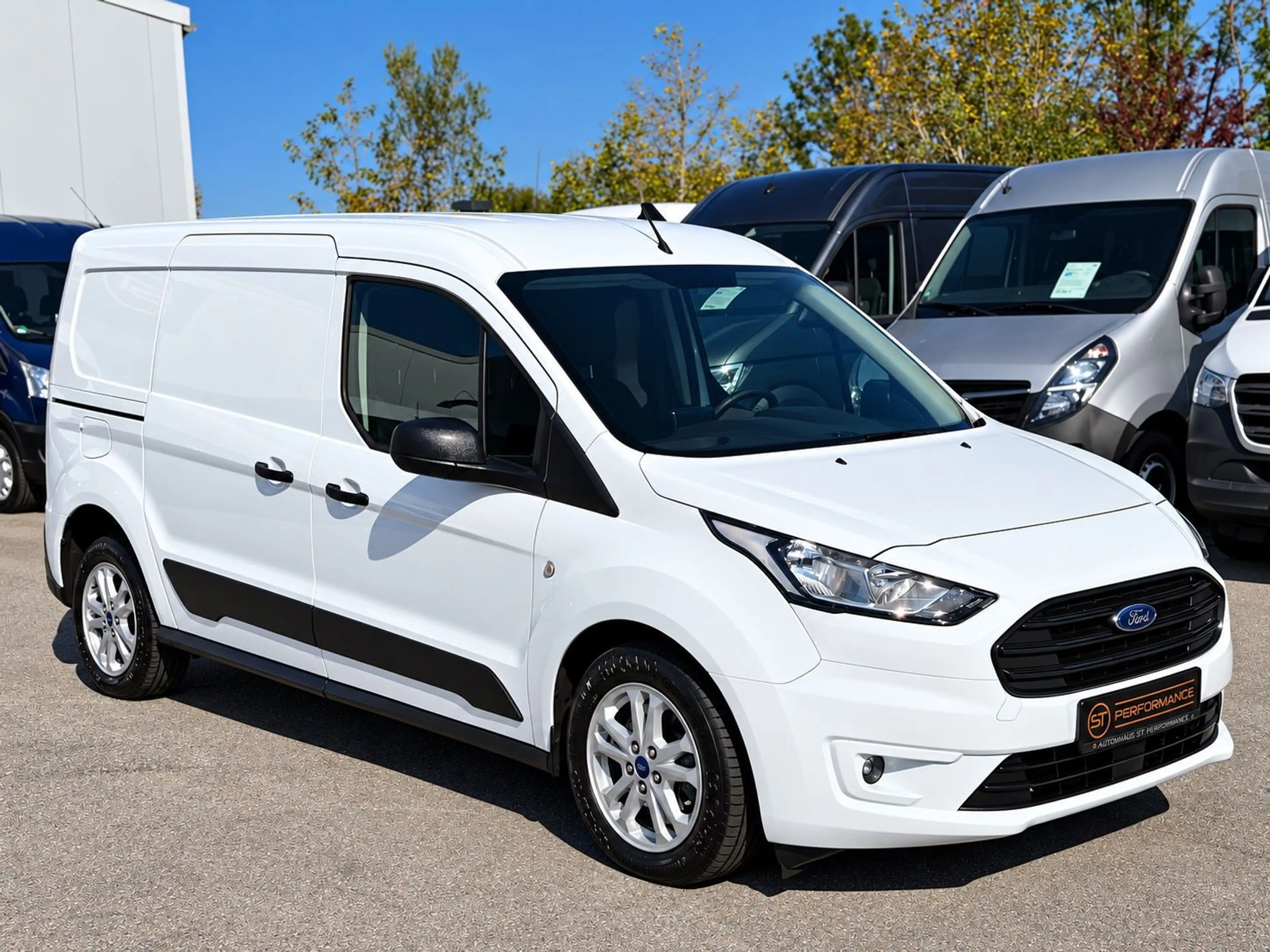 Ford Transit Connect Lang L2 KLIMA AHK NAVI SHZ 1HAND — photo 3