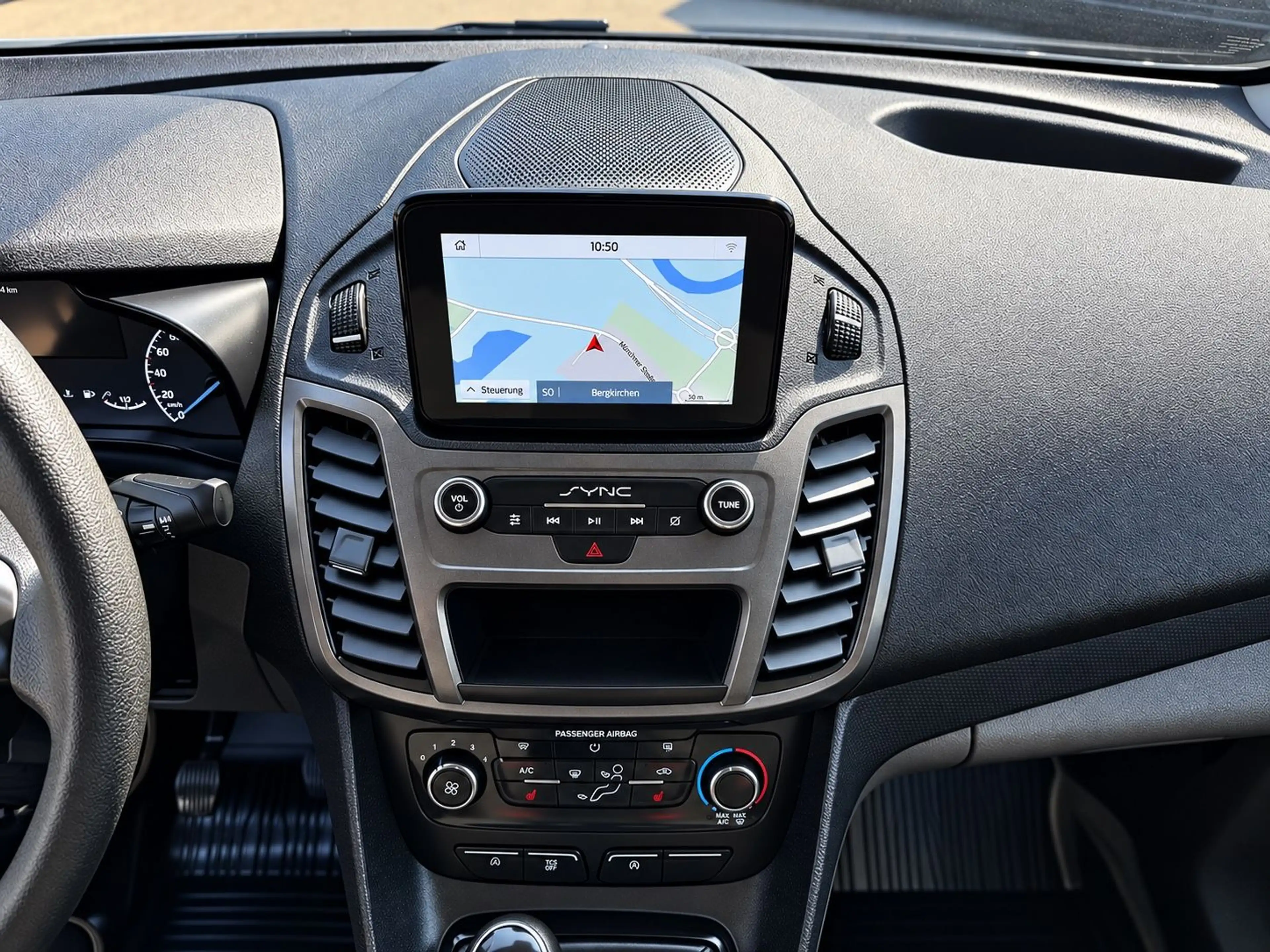 Ford Transit Connect Lang L2 KLIMA AHK NAVI SHZ 1HAND — photo 13