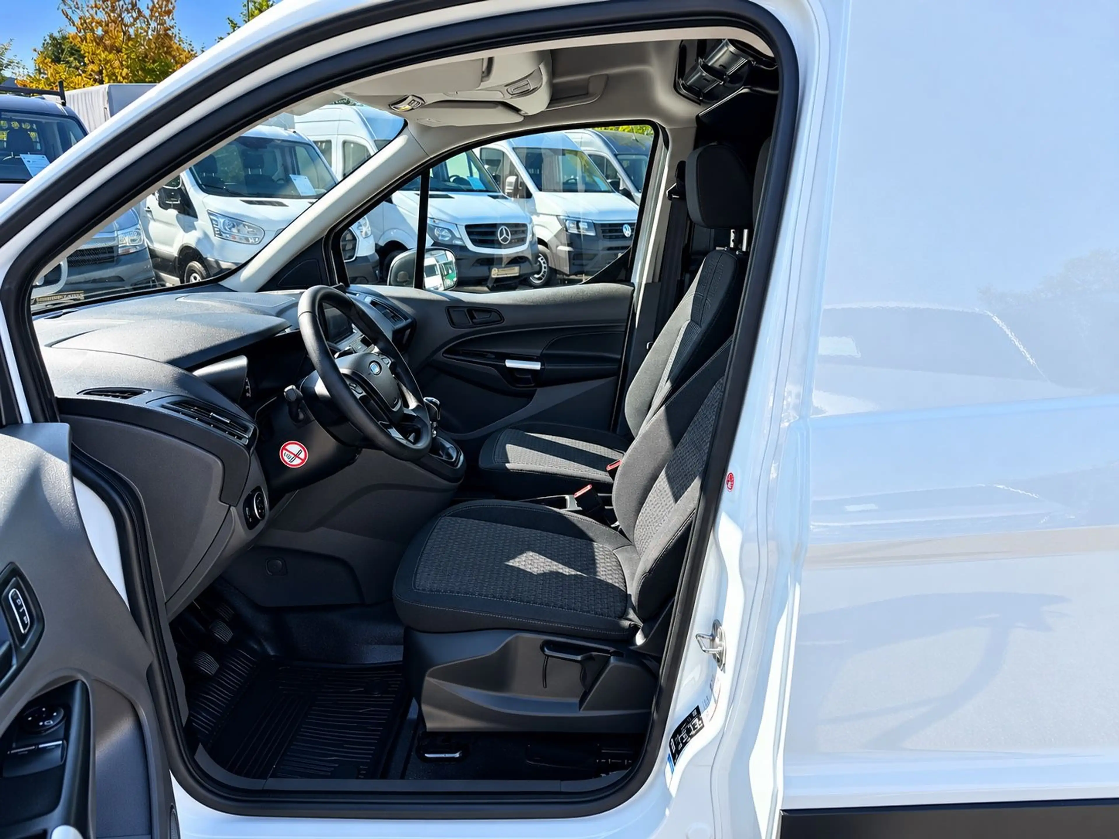Ford Transit Connect Lang L2 KLIMA AHK NAVI SHZ 1HAND — photo 8