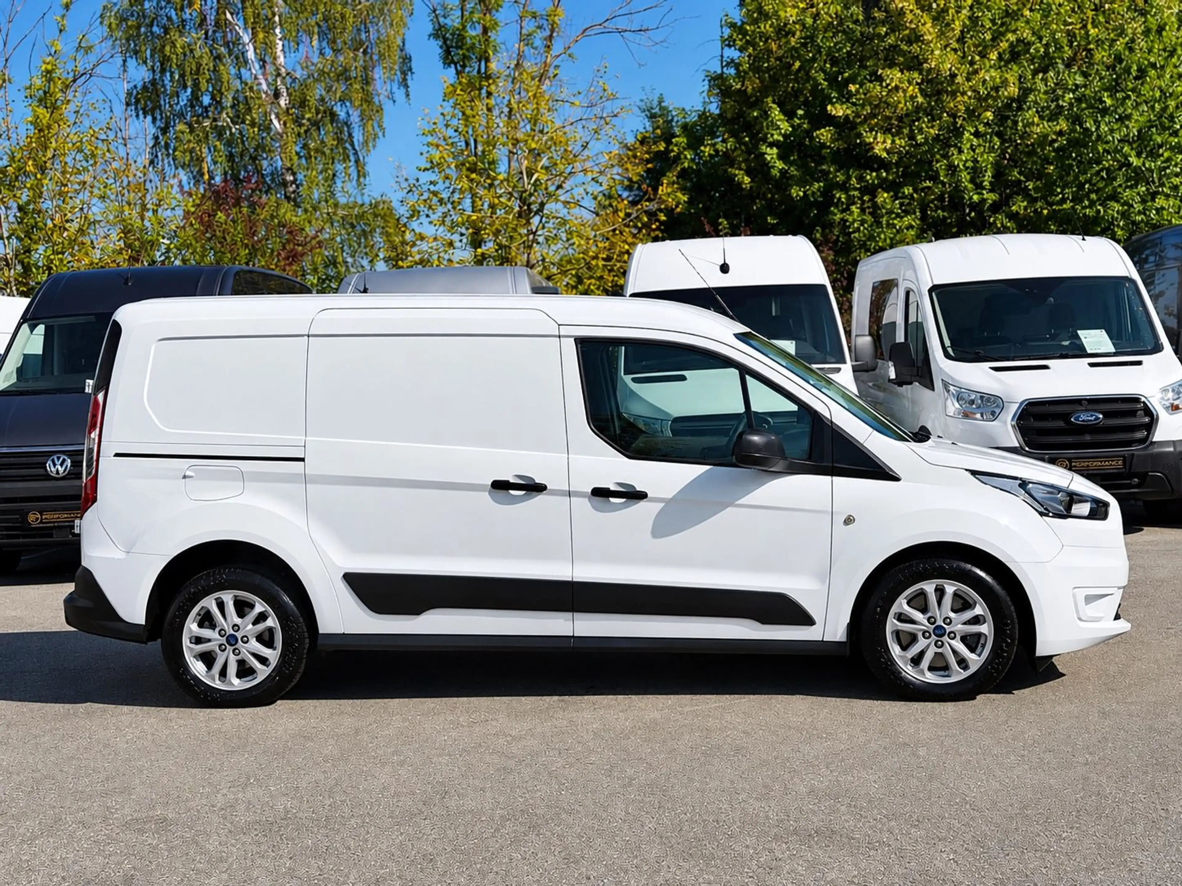 Ford Transit Connect Lang L2 KLIMA AHK NAVI SHZ 1HAND — photo 4