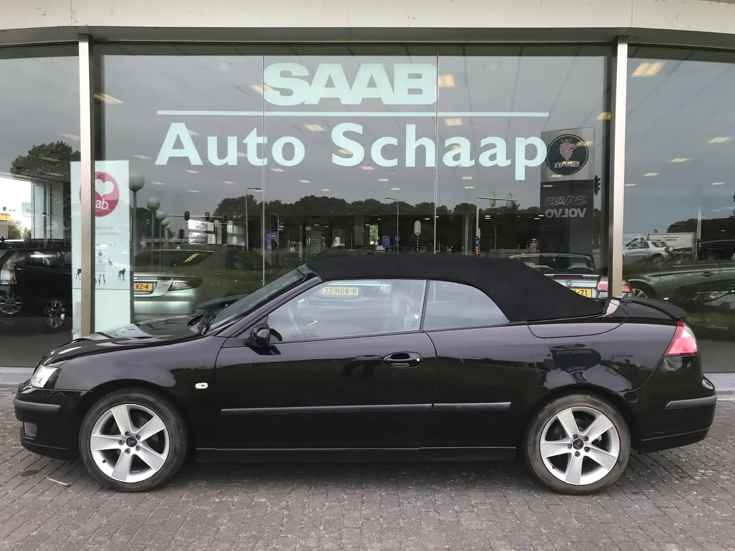 Saab 9-3 Cabrio 2.0t Vector Automaat | Rijklaar incl garant Noir - 2