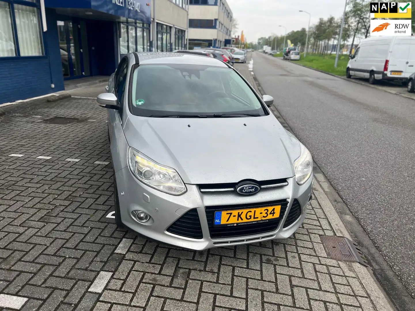Ford Focus 1.0 EcoBoost Titanium ((( MOOI NETTE AUTO ))) Grijs - 1