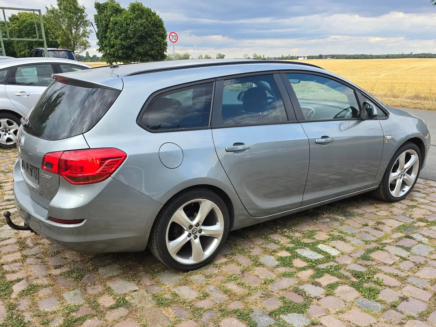 Opel Astra Opel Astra Sport Tourer Grau - 2