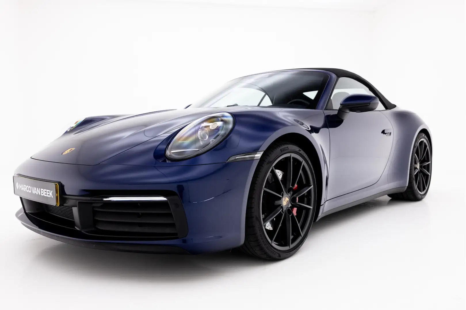 Porsche 992 Cabrio 3.0 Carrera 4 S 450 PK | Sport Chrono | Spo Blauw - 2