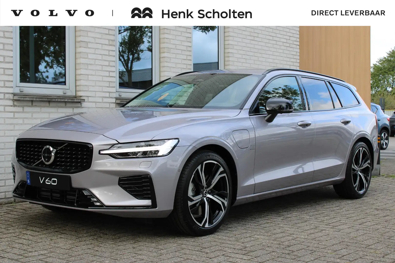 Volvo V60 T6 Plug-in hybrid AWD Ultra Dark | Geventileerde s Silber - 1