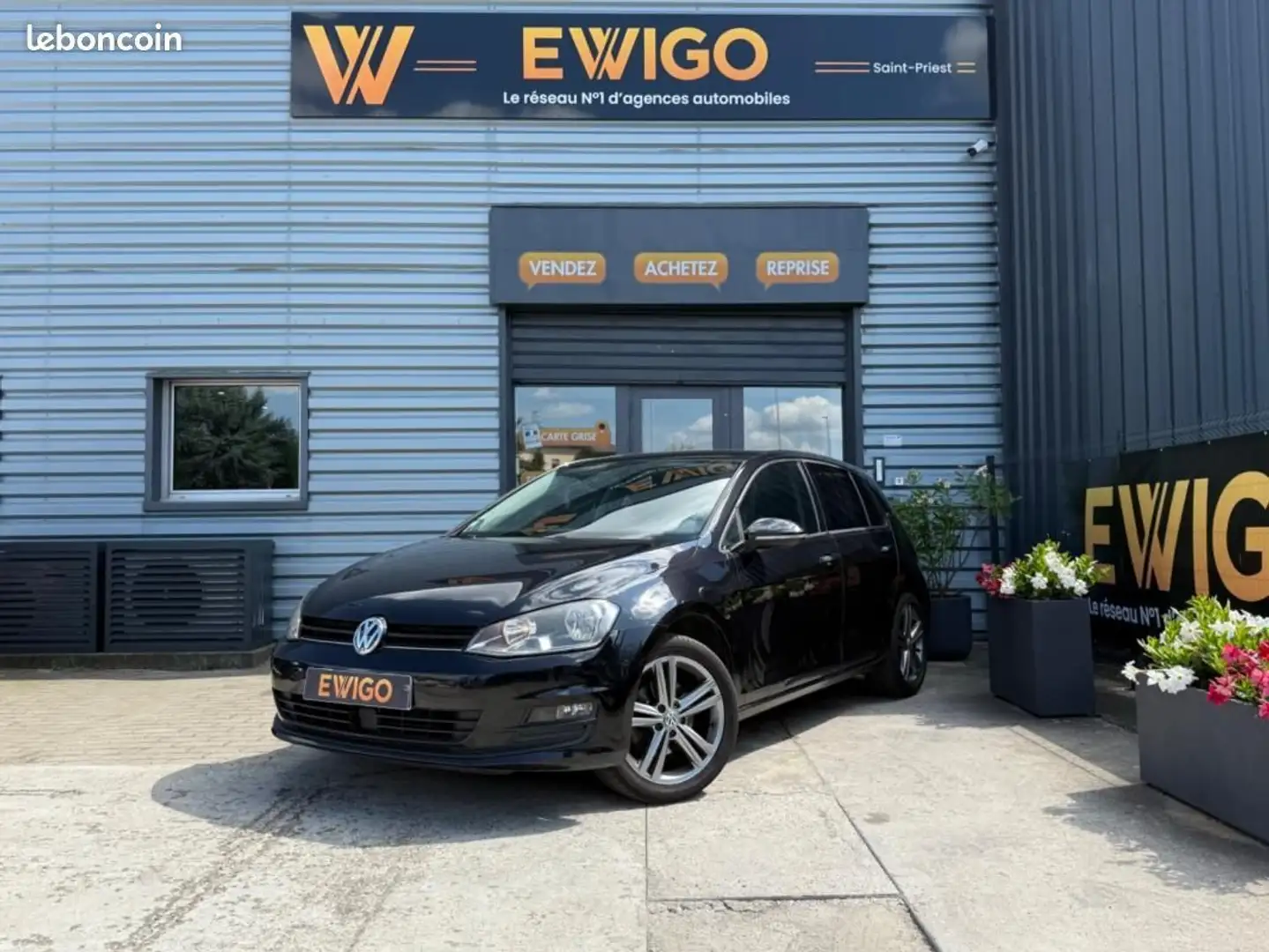 Volkswagen Golf 1.6 TDI 110ch BLUEMOTION ACC Noir - 1