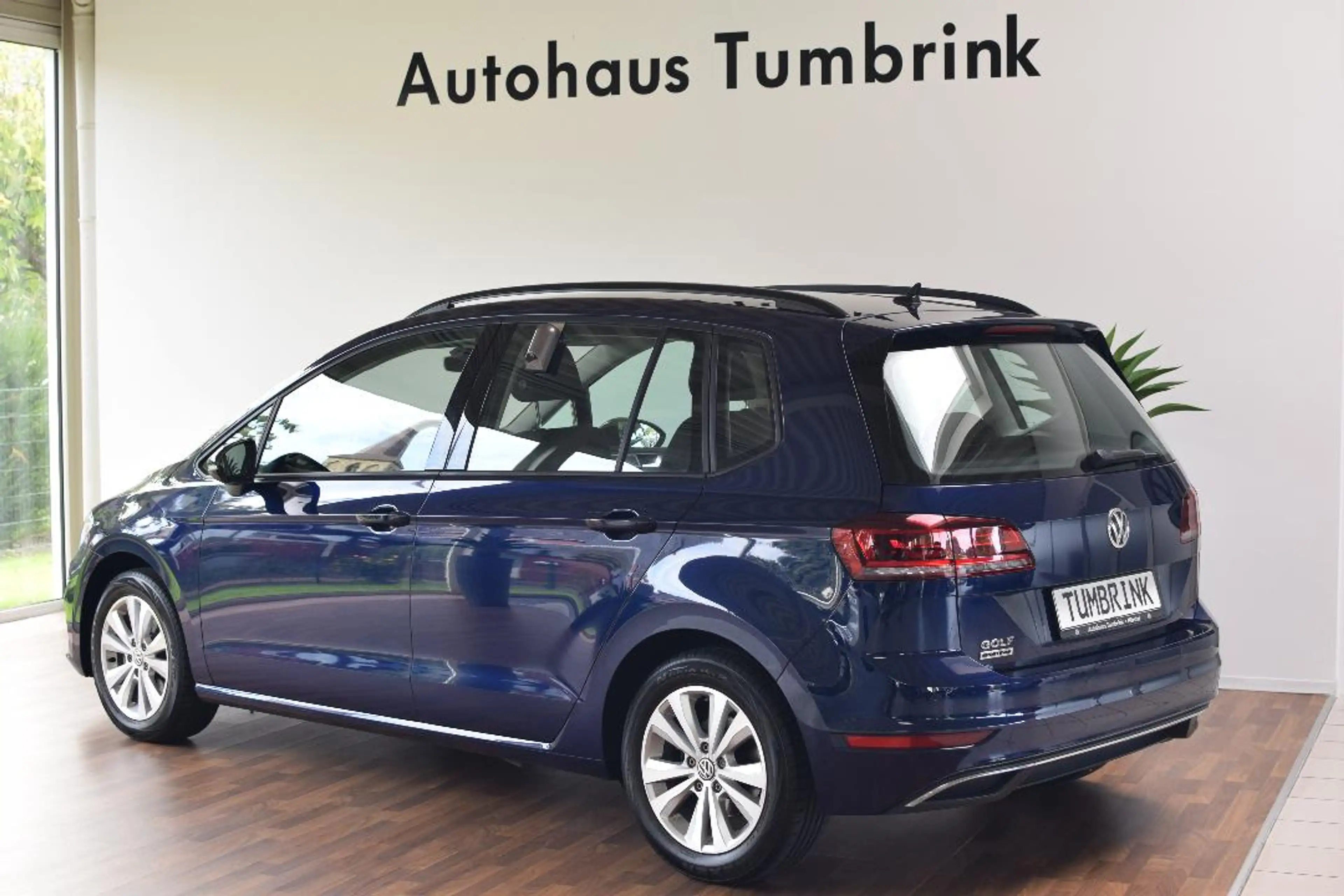 Volkswagen Golf Sportsvan Comfortline 1.5 TSI AHK Navi ACC LED — photo 5