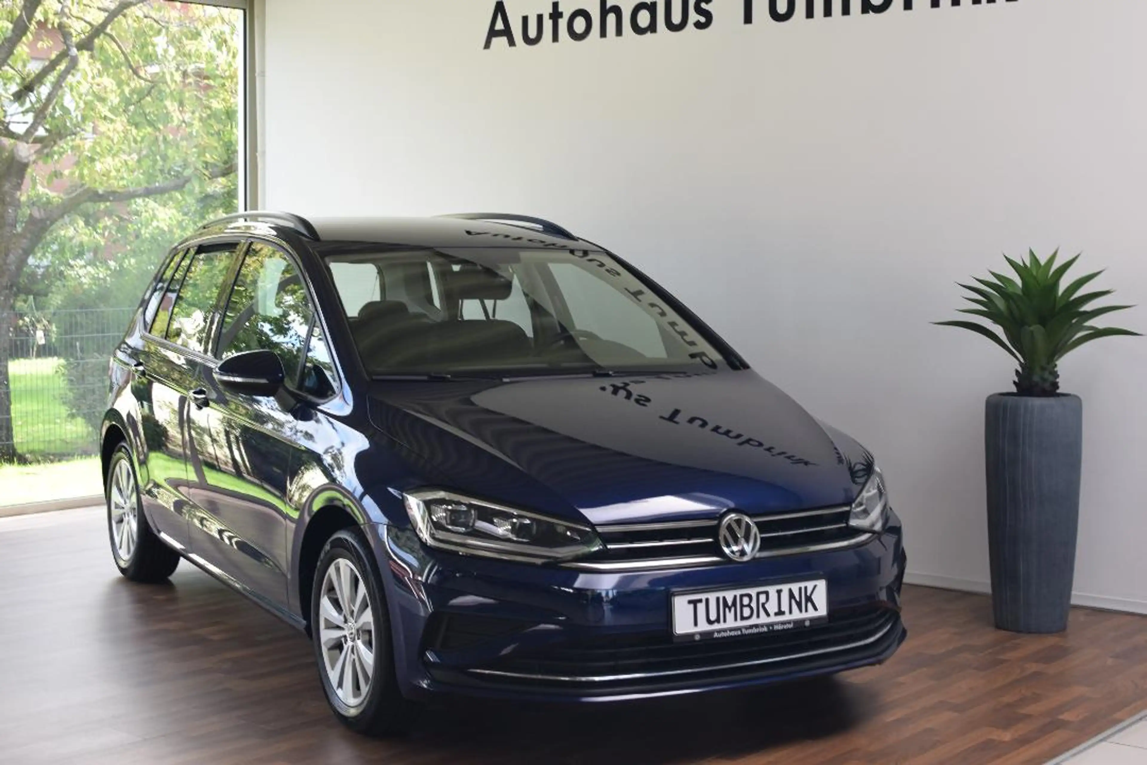 Volkswagen Golf Sportsvan Comfortline 1.5 TSI AHK Navi ACC LED — photo 3