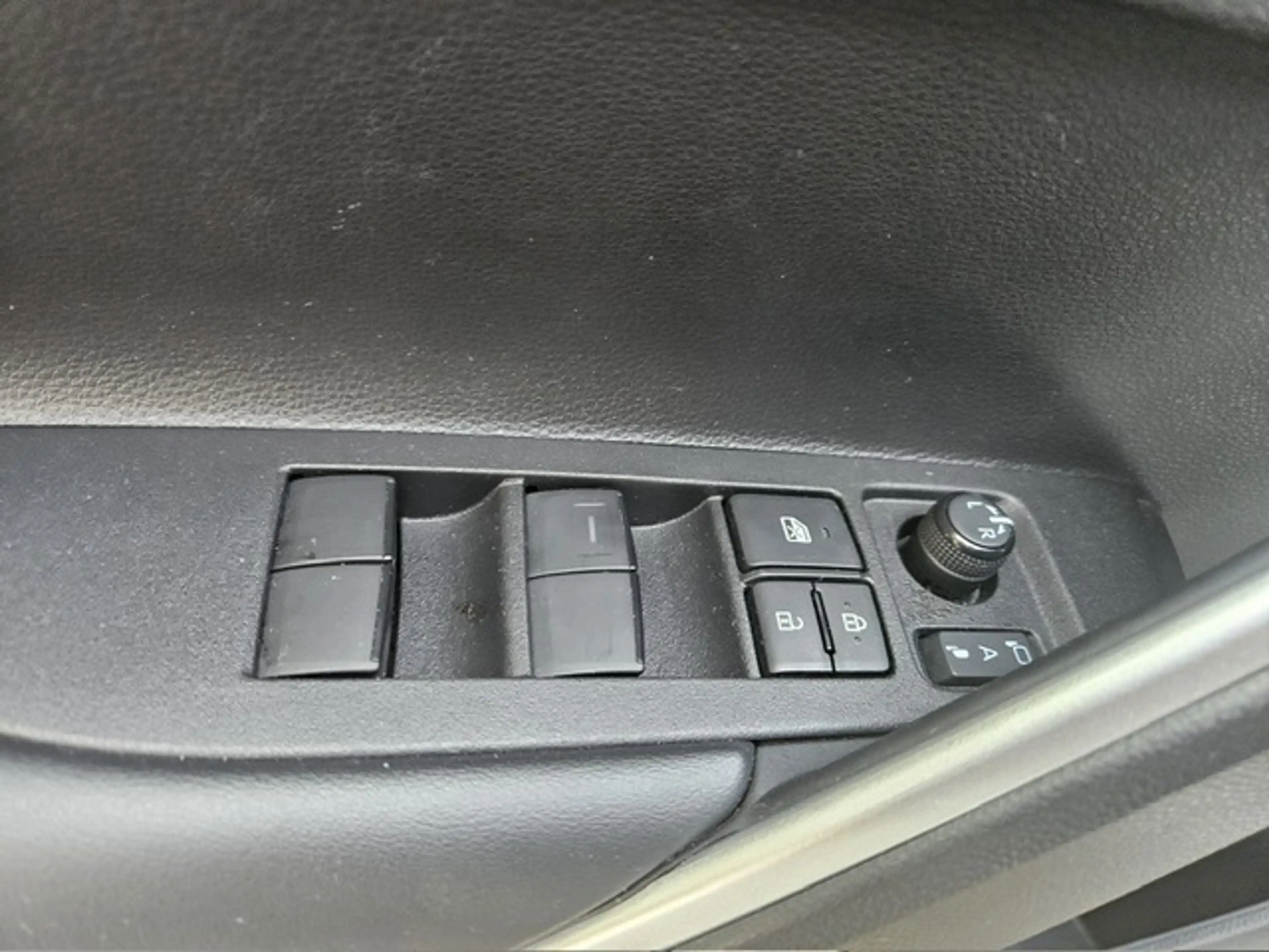Toyota Corolla Cross Hybrid 140 Style Limeted Stuurverwarming,elektrisc — photo 19