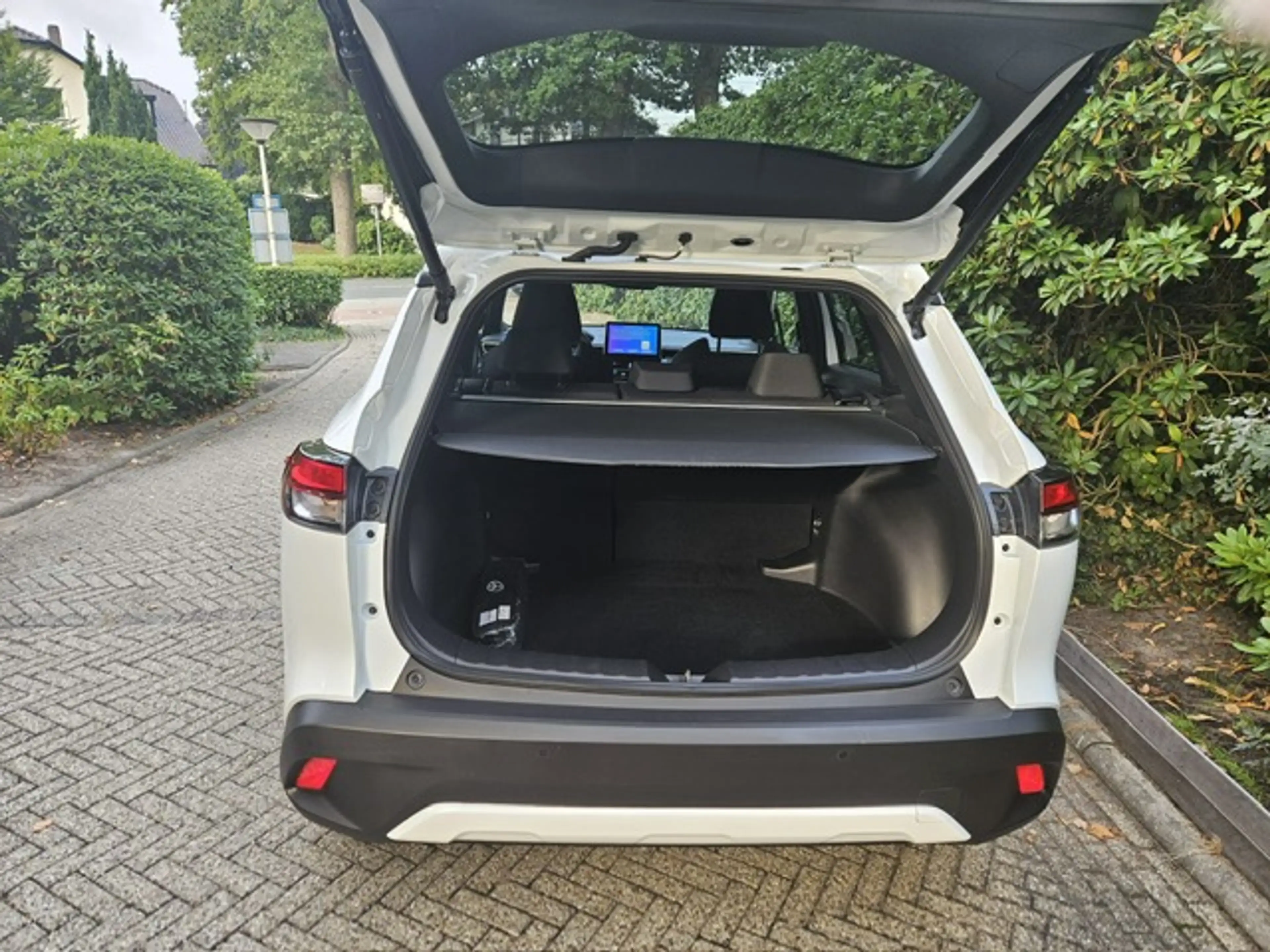 Toyota Corolla Cross Hybrid 140 Style Limeted Stuurverwarming,elektrisc — photo 8