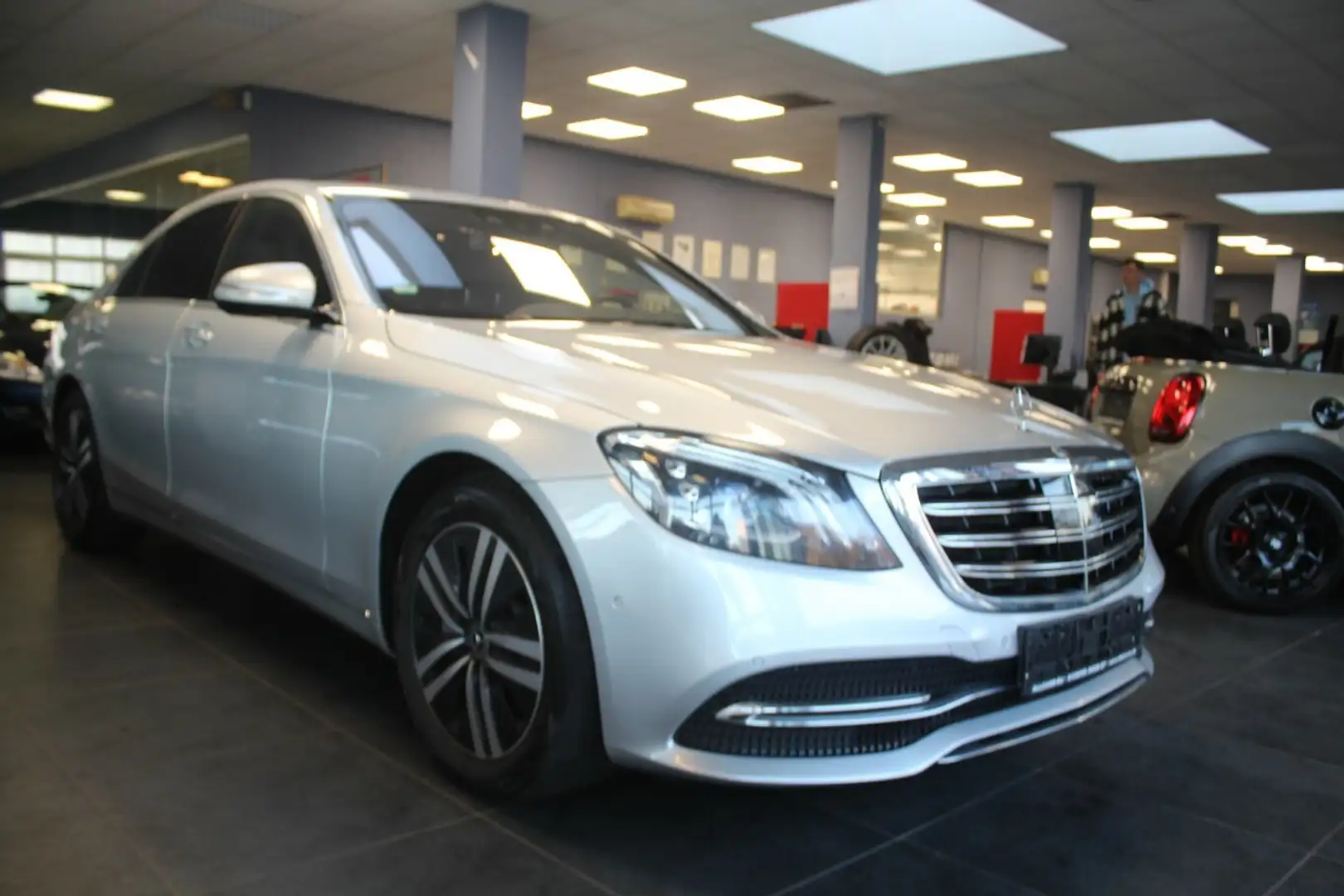 Mercedes-Benz S 400 d 9G-TRONIC Argintiu - 1