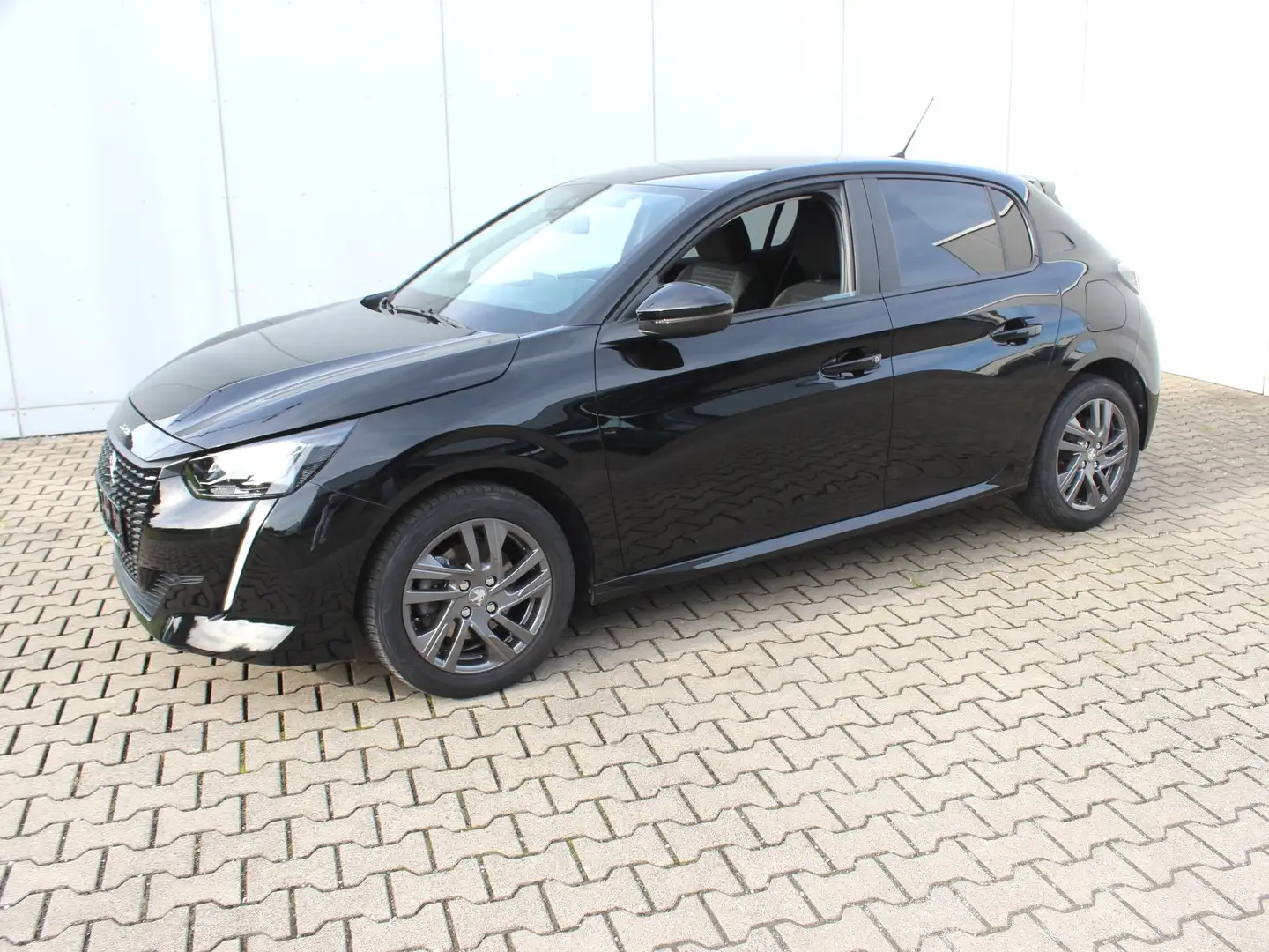 Peugeot 208 Active Pack 1,2 Pure Tech 100 Nero - 2