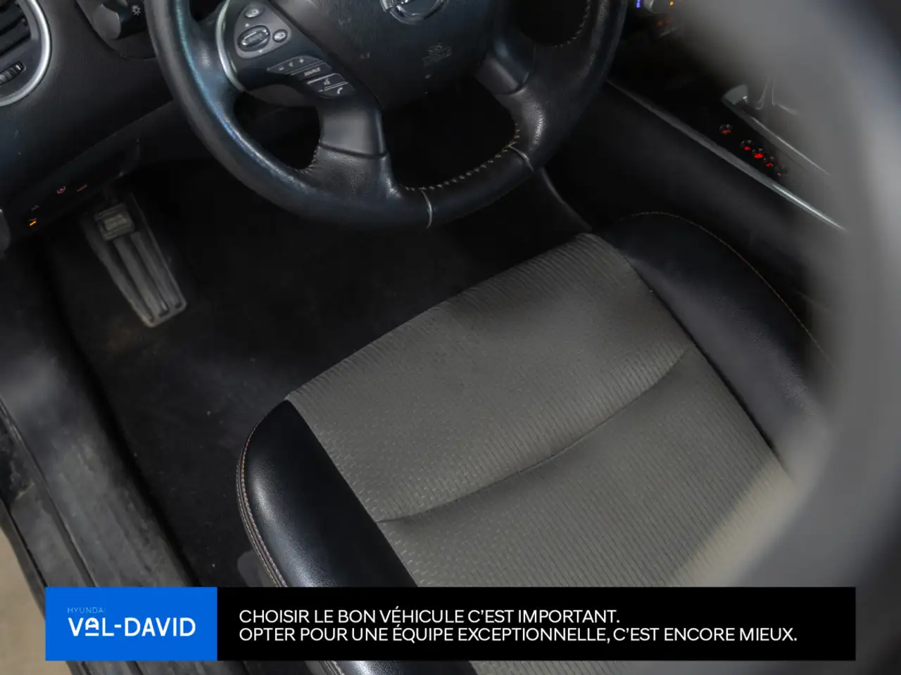 Nissan Pathfinder снимка Nissan Pathfinder