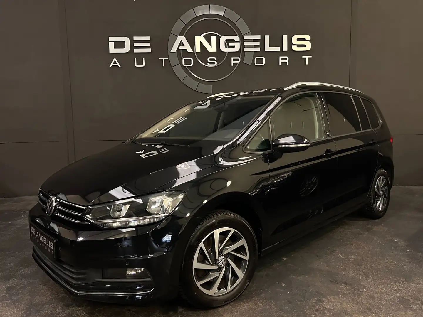 Volkswagen Touran Sound Zwart - 1