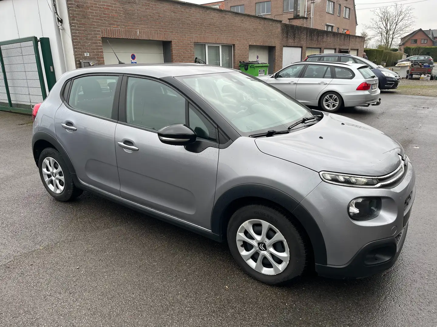 Citroen C3 1.2-AUTOMAAT-CARPLAY-NAVI-GARANTIE Grijs - 2