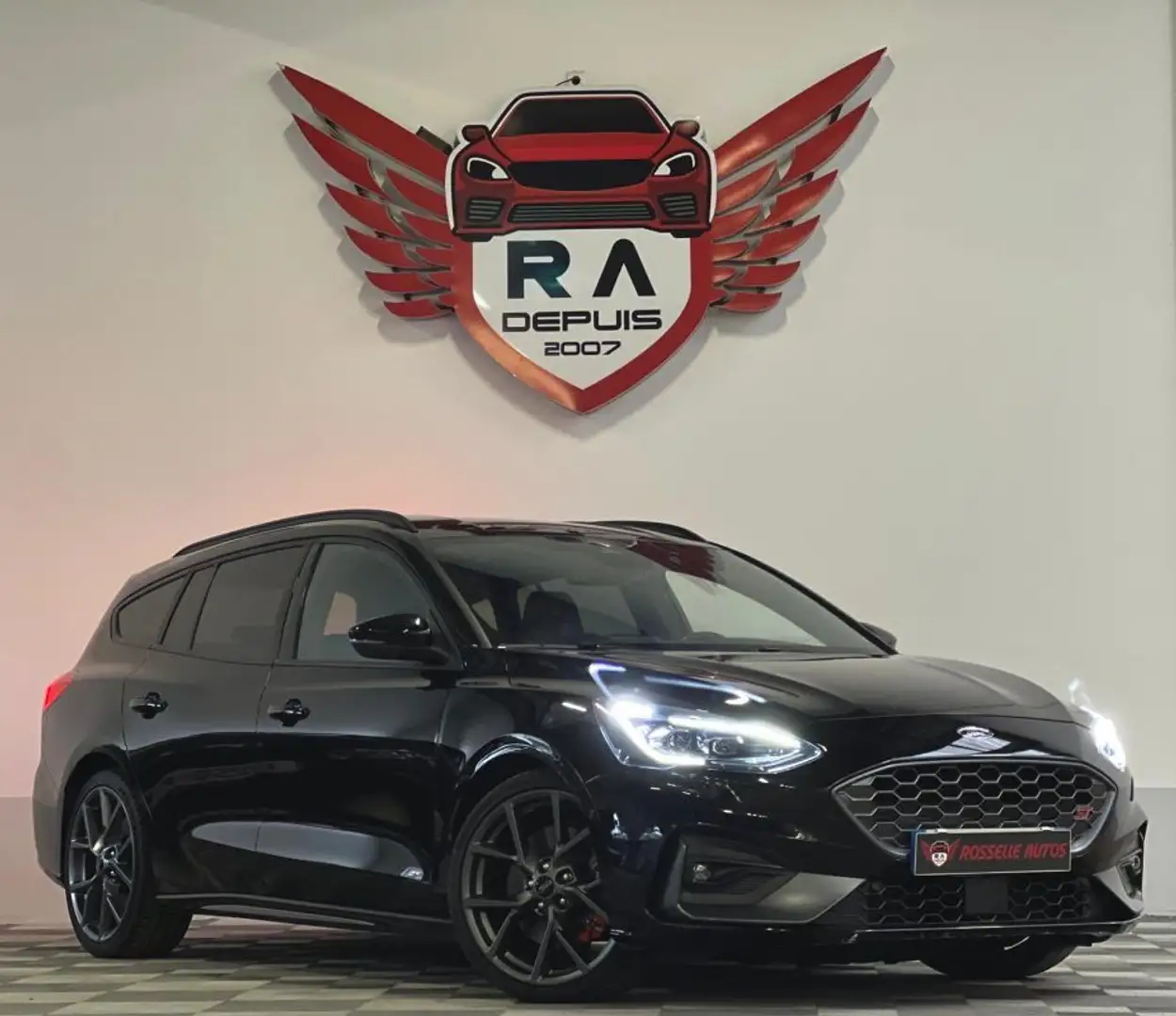 Ford Focus ST 2.3 ECOBOOST 280CH SW Negro - 1