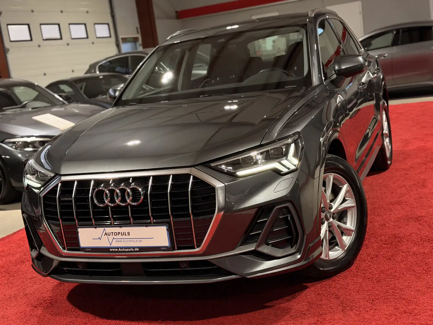 Audi Q3 40 TFSI*QUATTRO*S-LINE*VIRTUAL*MATRIX-LED - 1