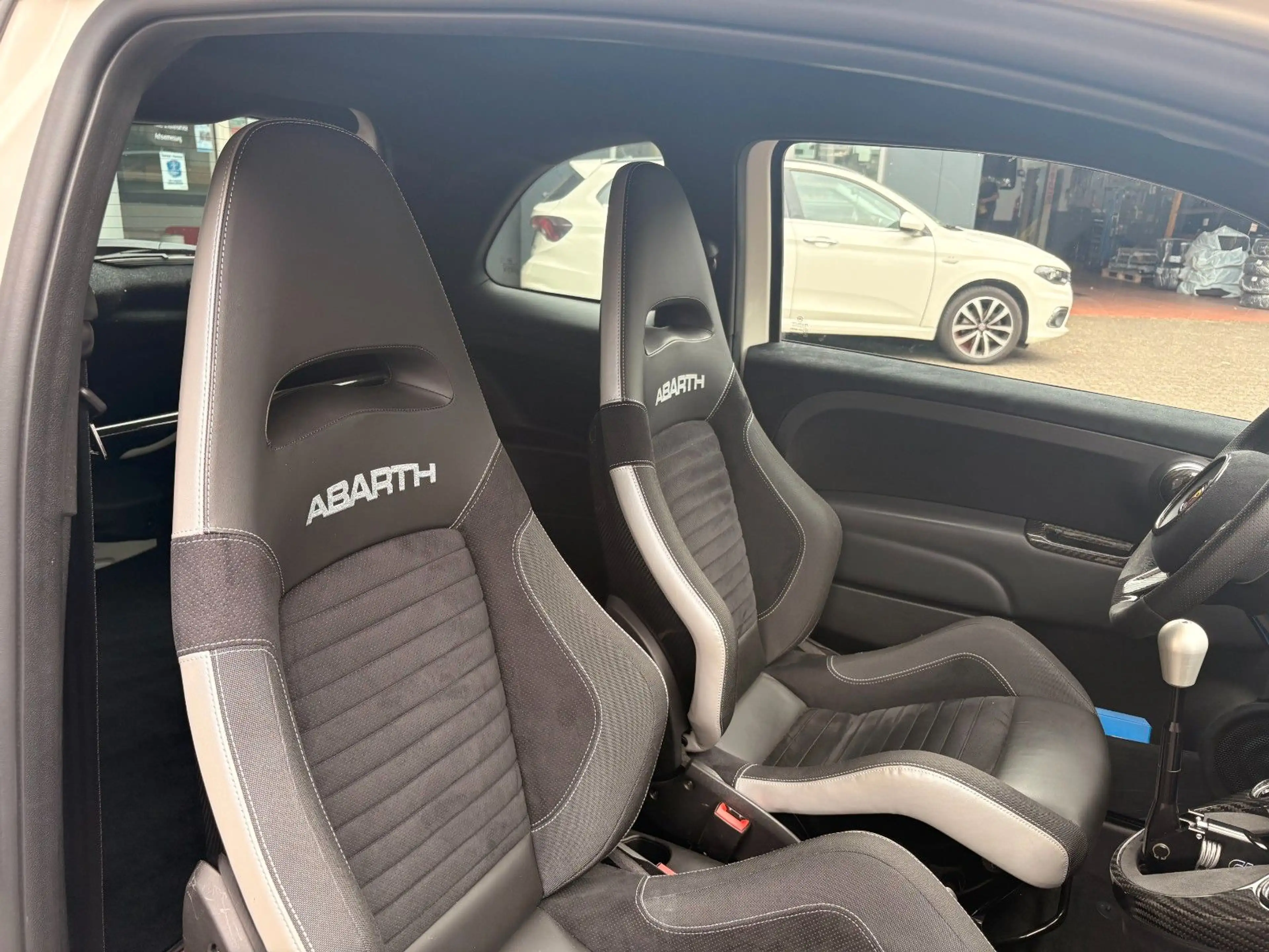 Abarth 595 Competizione G-Tech — photo 17