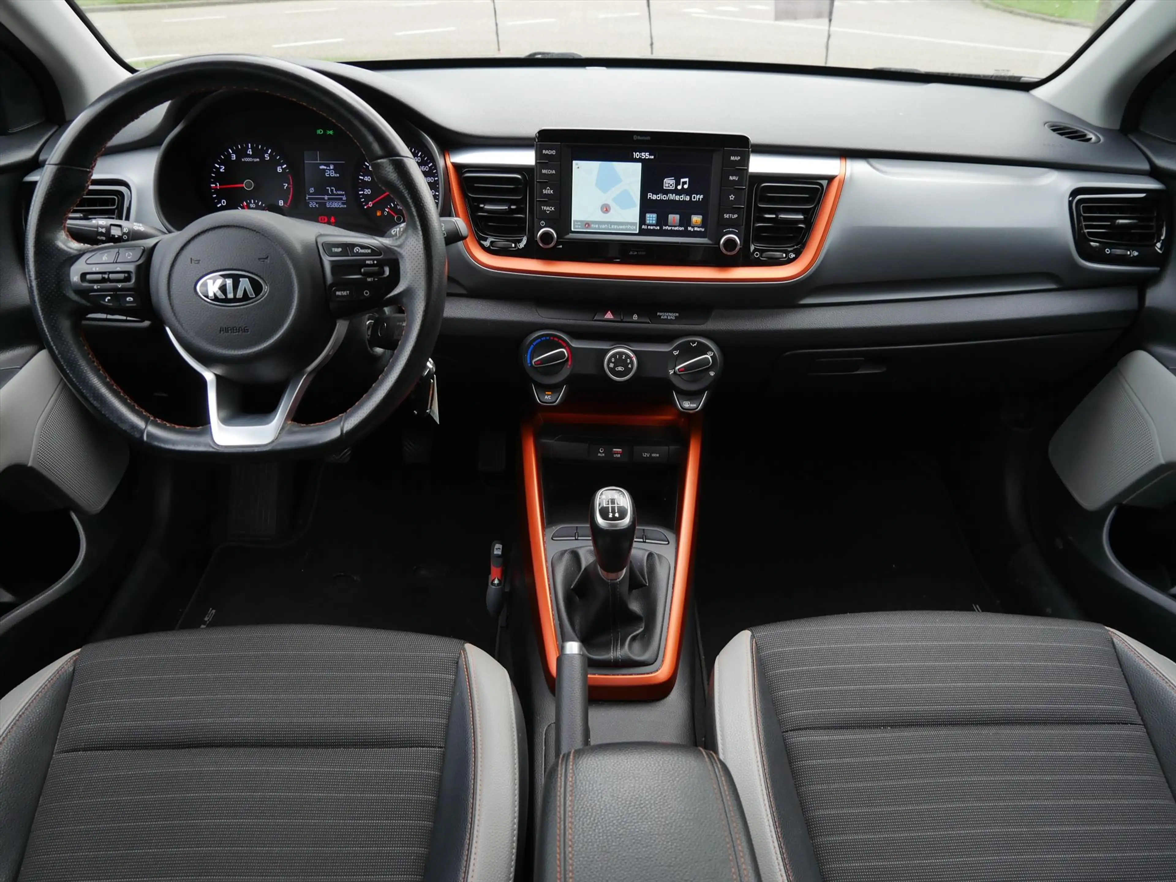 Kia Stonic 1.0 T-GDi 100pk Sports Edition | Privacy | Carplay — photo 3