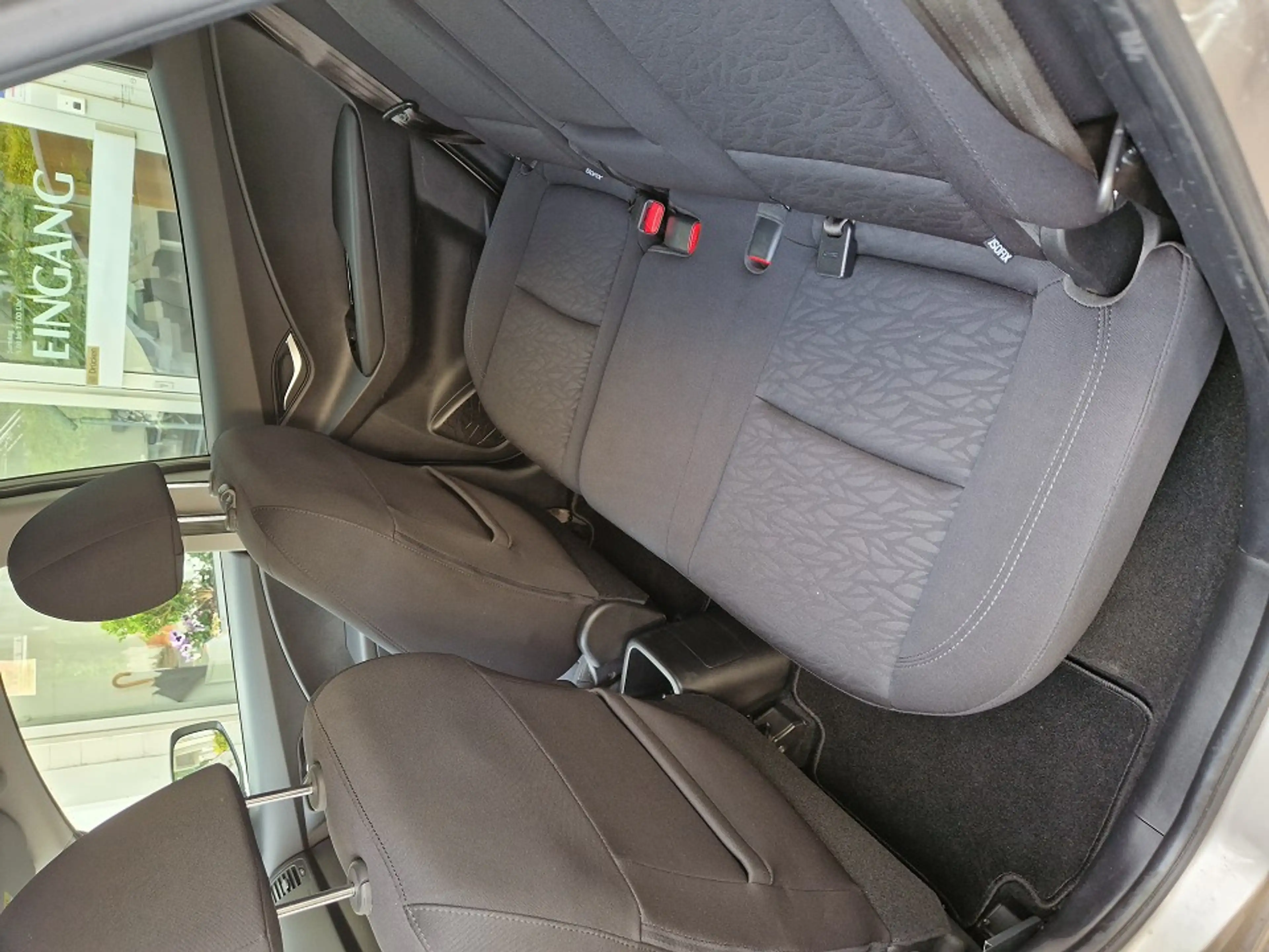 Hyundai iX20 Comfort — photo 3