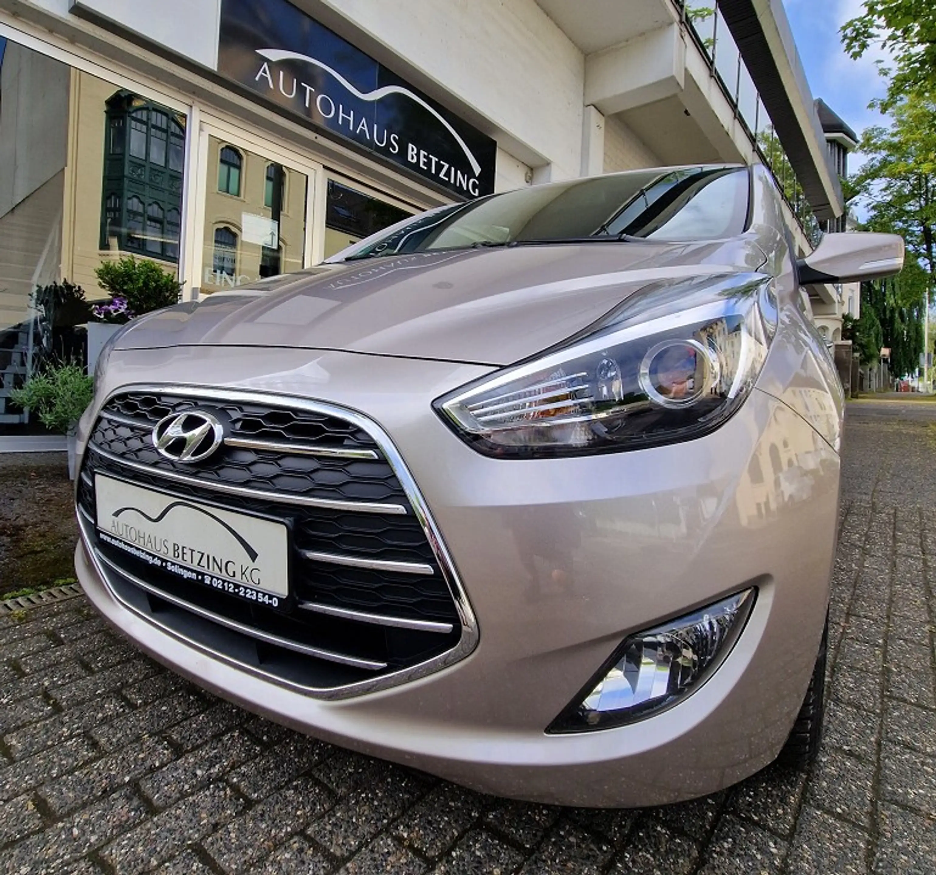 Hyundai iX20 Comfort — photo 7