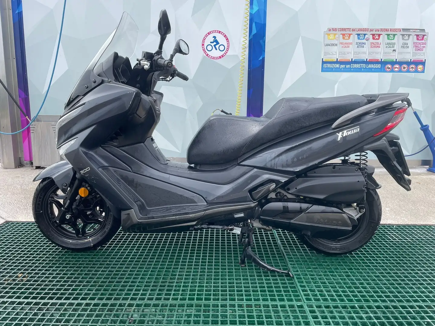 Kymco X-Town 300i ABS Noir - 1