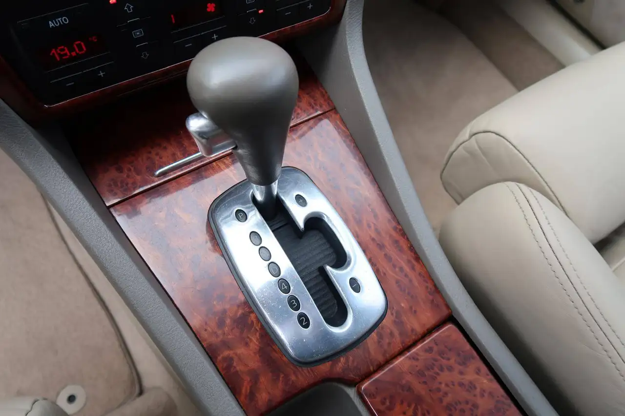 Audi S8 D2 4.2 V8 360ch Quattro _Historique d'entretien Complet✅, foto 12
