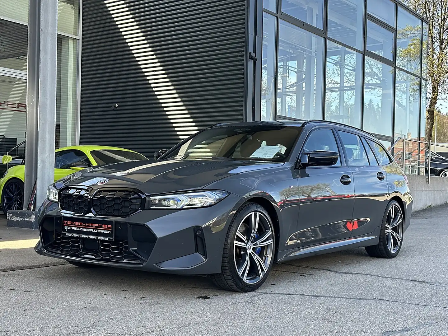 BMW 340 d M xDrive Touring Aut. / STHZ / HiFi / Sportsi... Grau - 2