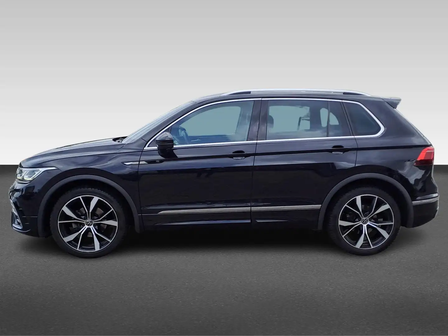 Volkswagen Tiguan 1.5 TSI 150pk DSG Automaat R-Line Business+ Zwart - 2