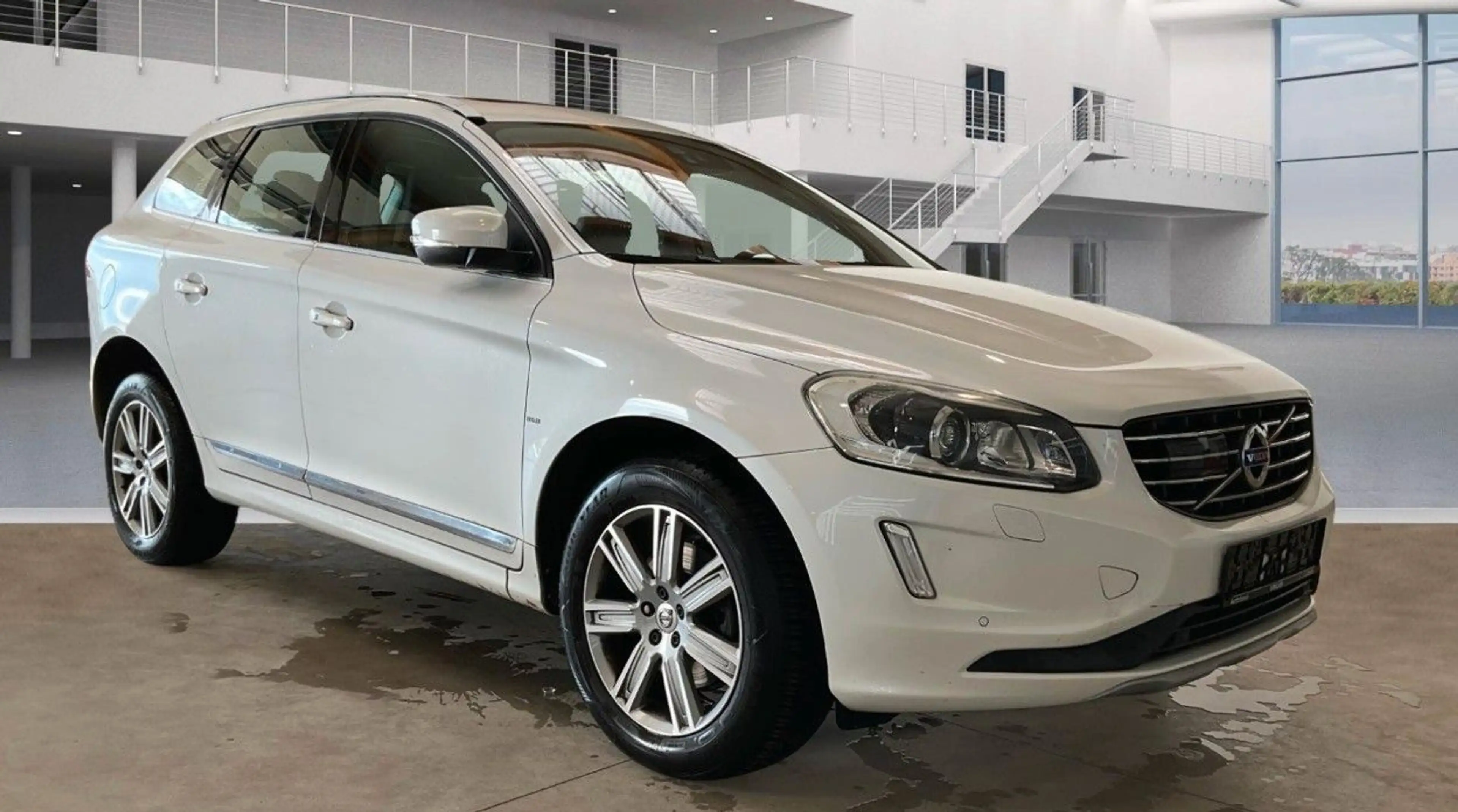 Volvo XC60 2.4 Summum AWD Auto. Navi Pano Kam. Xenon — photo 2