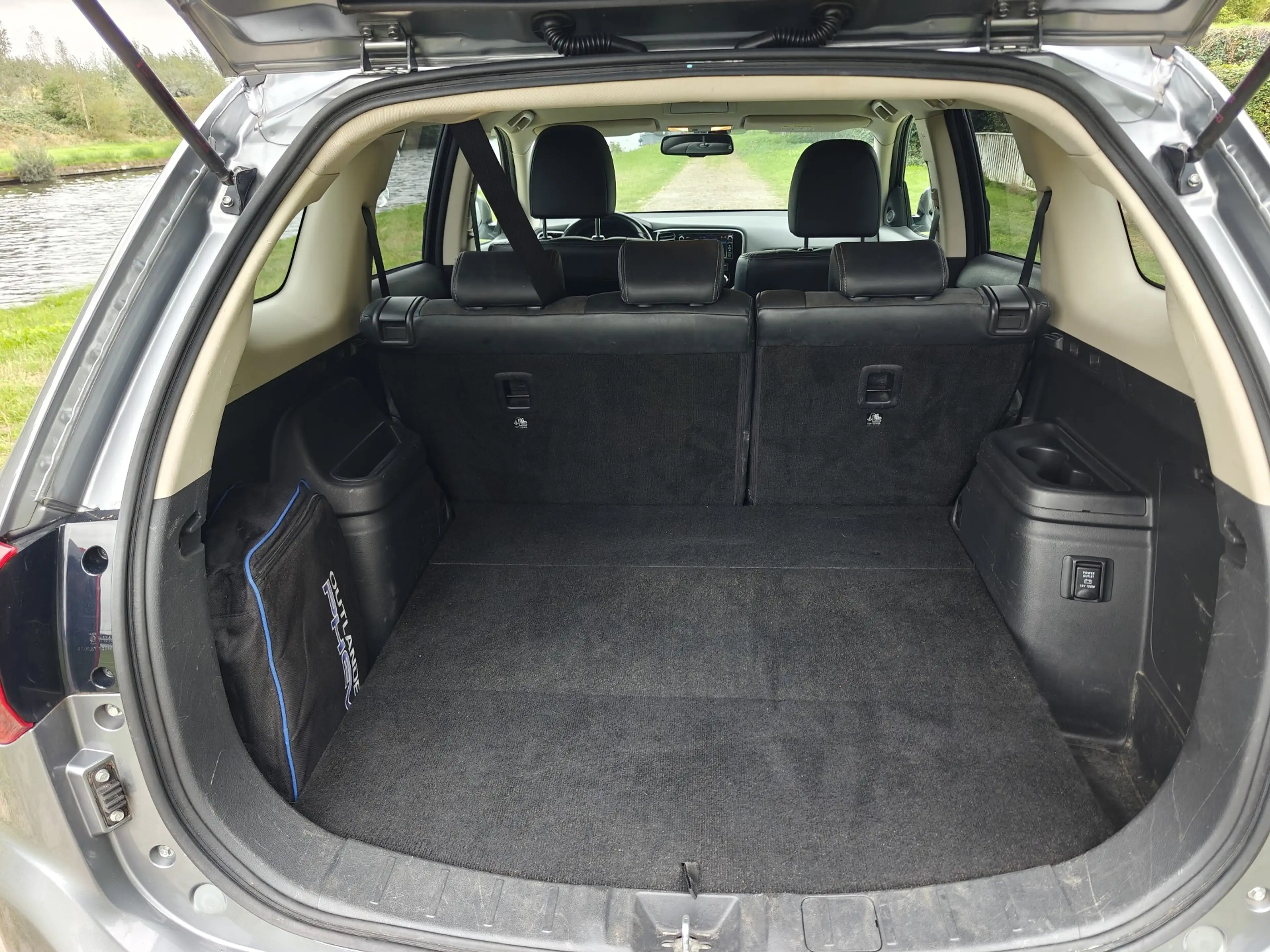 Mitsubishi Outlander 2.0 PHEV Business Ed — photo 8
