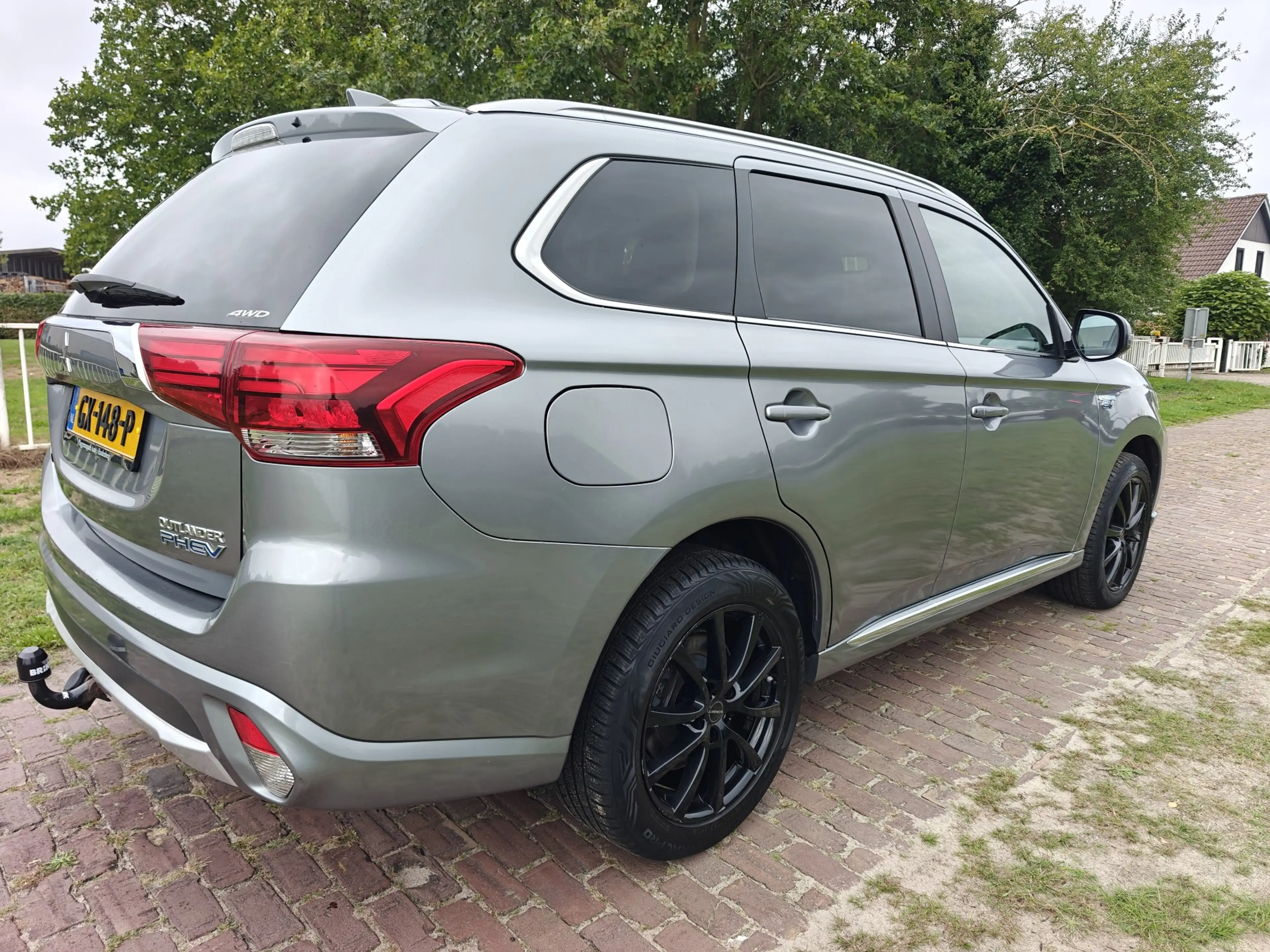 Mitsubishi Outlander 2.0 PHEV Business Ed — photo 4