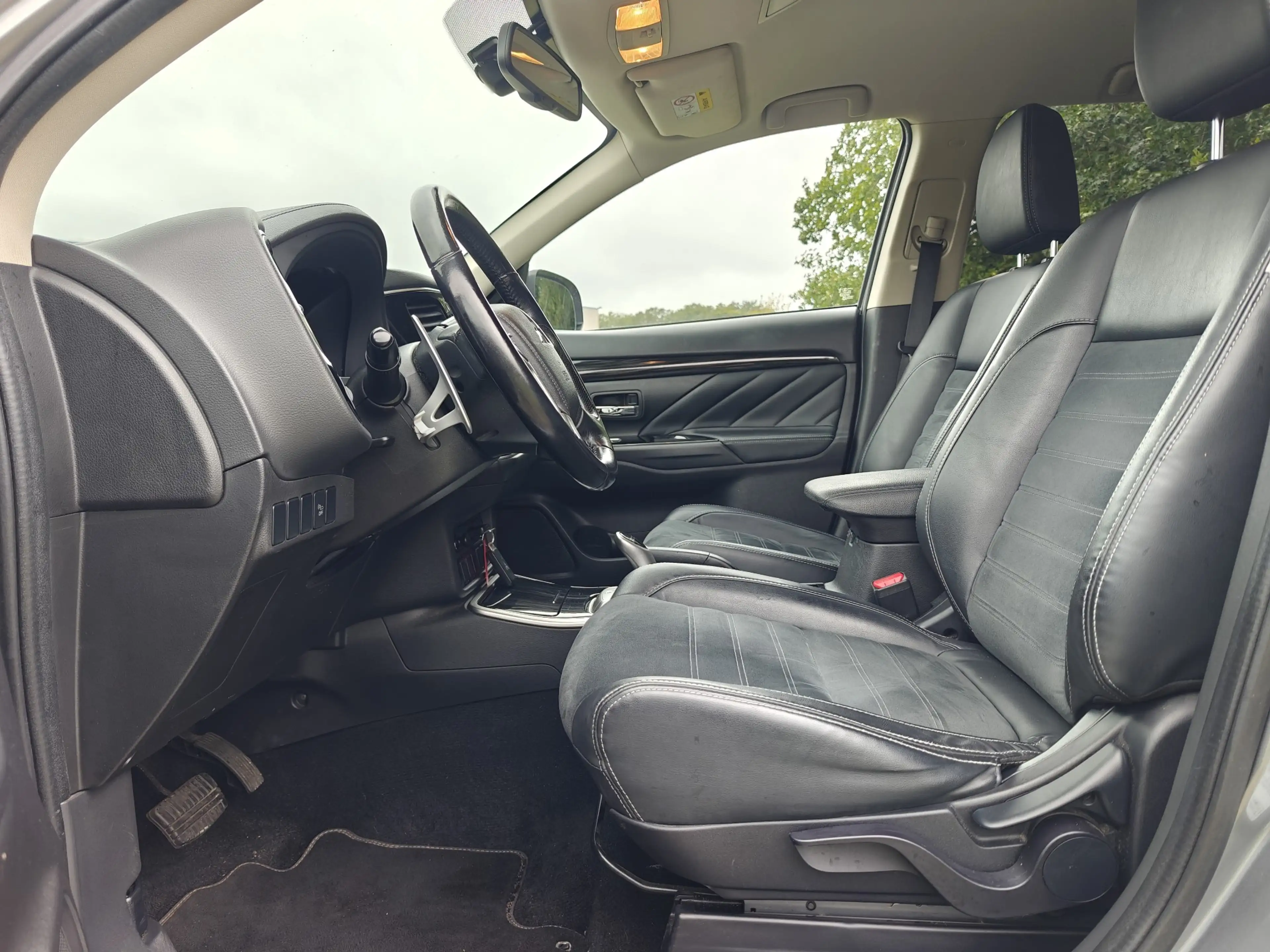 Mitsubishi Outlander 2.0 PHEV Business Ed — photo 6