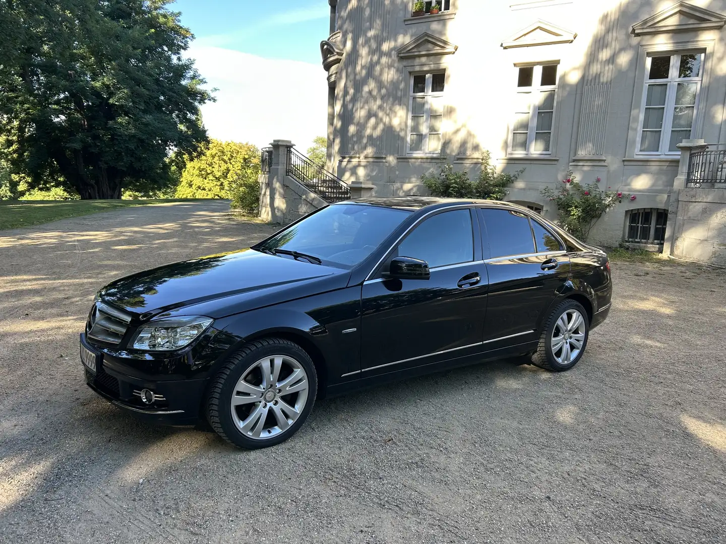 Mercedes-Benz C 180 Kompressor BlueEFFICIENCY Schwarz - 1