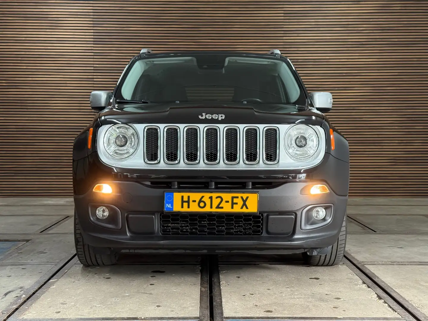 Jeep Renegade 1.4 MultiAir Limited 140PK | Winter-pakket | Navig Noir - 2