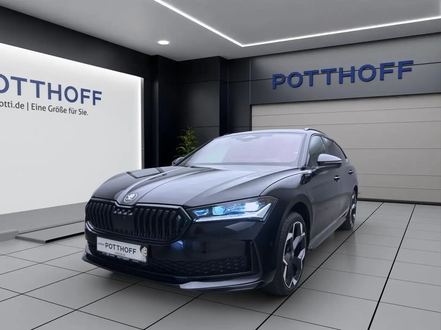 Skoda Superb Combi iV SPORTLINE AHK PANO CANTON pACC 3 Schwarz - 1