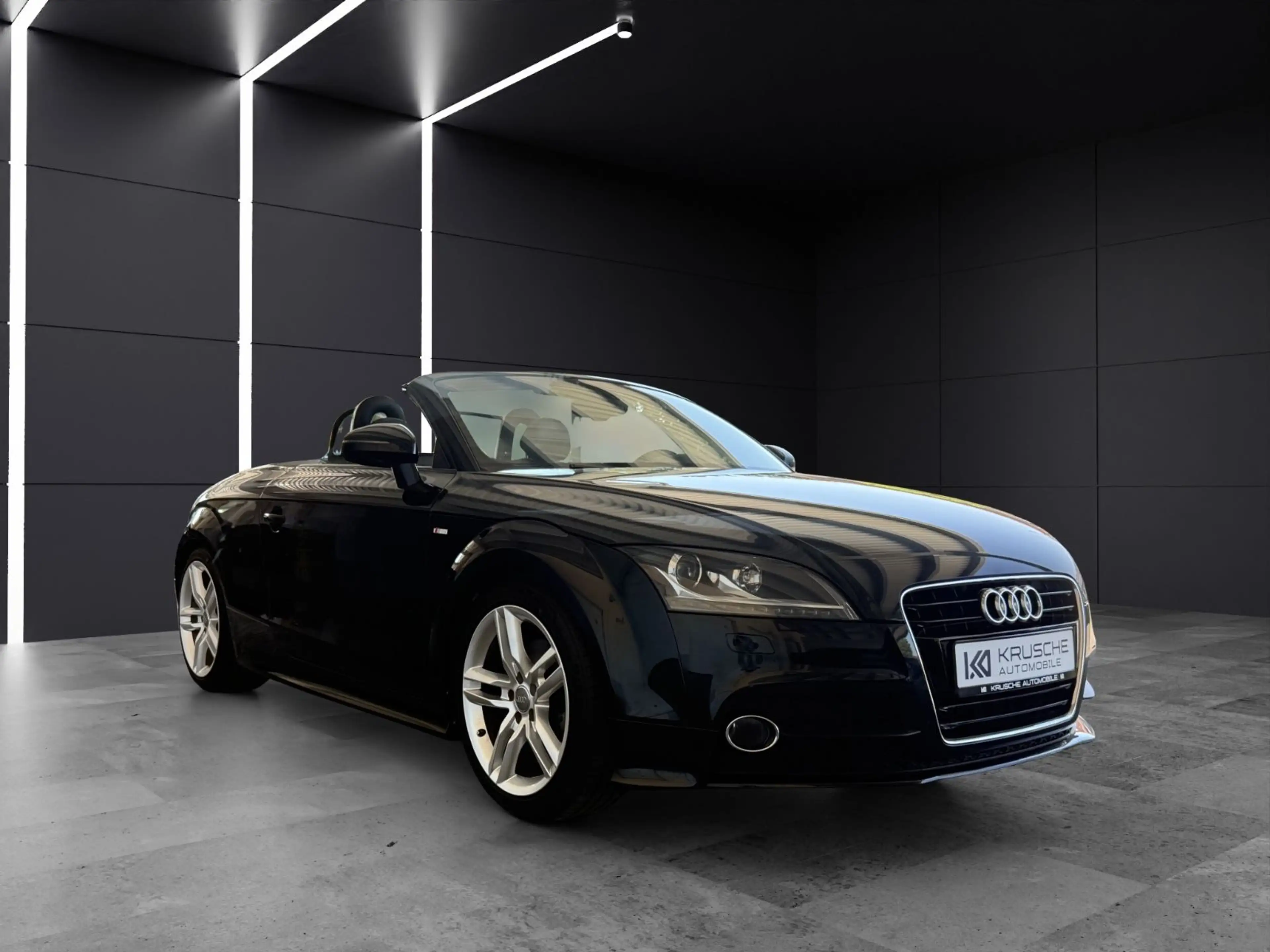 Audi TT 2.0 TFSI Roadster*S-Line Plus*Xenon*PDC*NAVI* — photo 11