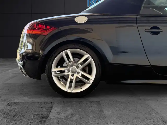 Audi TT view 15