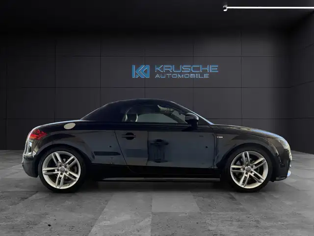 Audi TT view 9