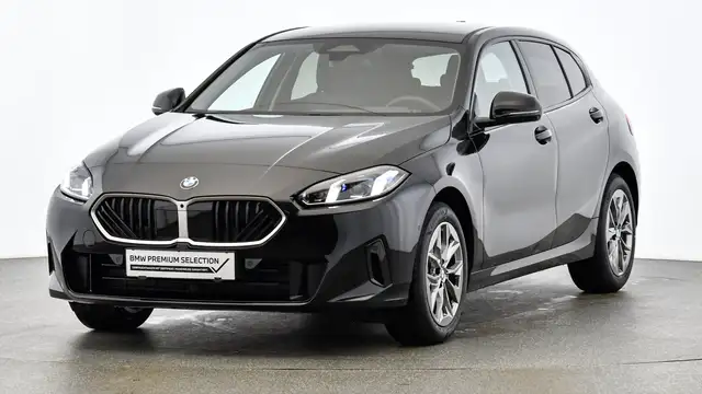 BMW 1 Series view 2