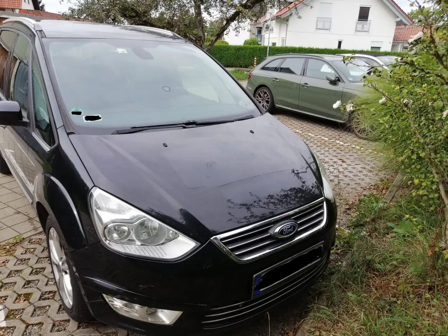 Ford Galaxy Galaxy 2.0 TDCi DPF Aut. Titanium Schwarz - 2