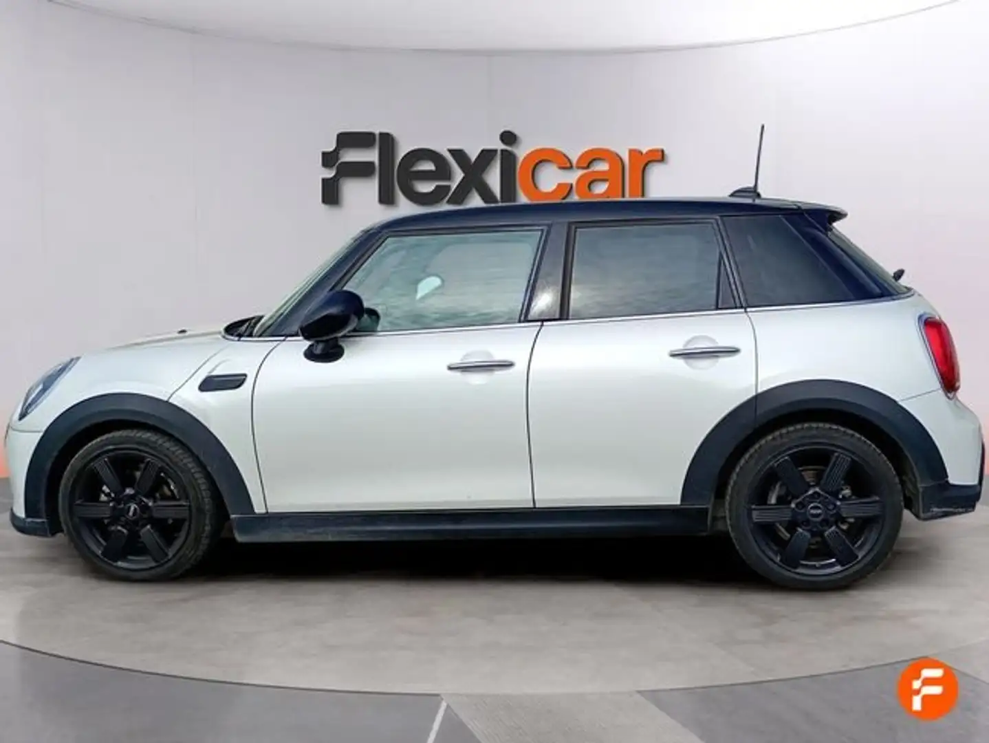 MINI Cooper 5 PUERTAS Beige - 2